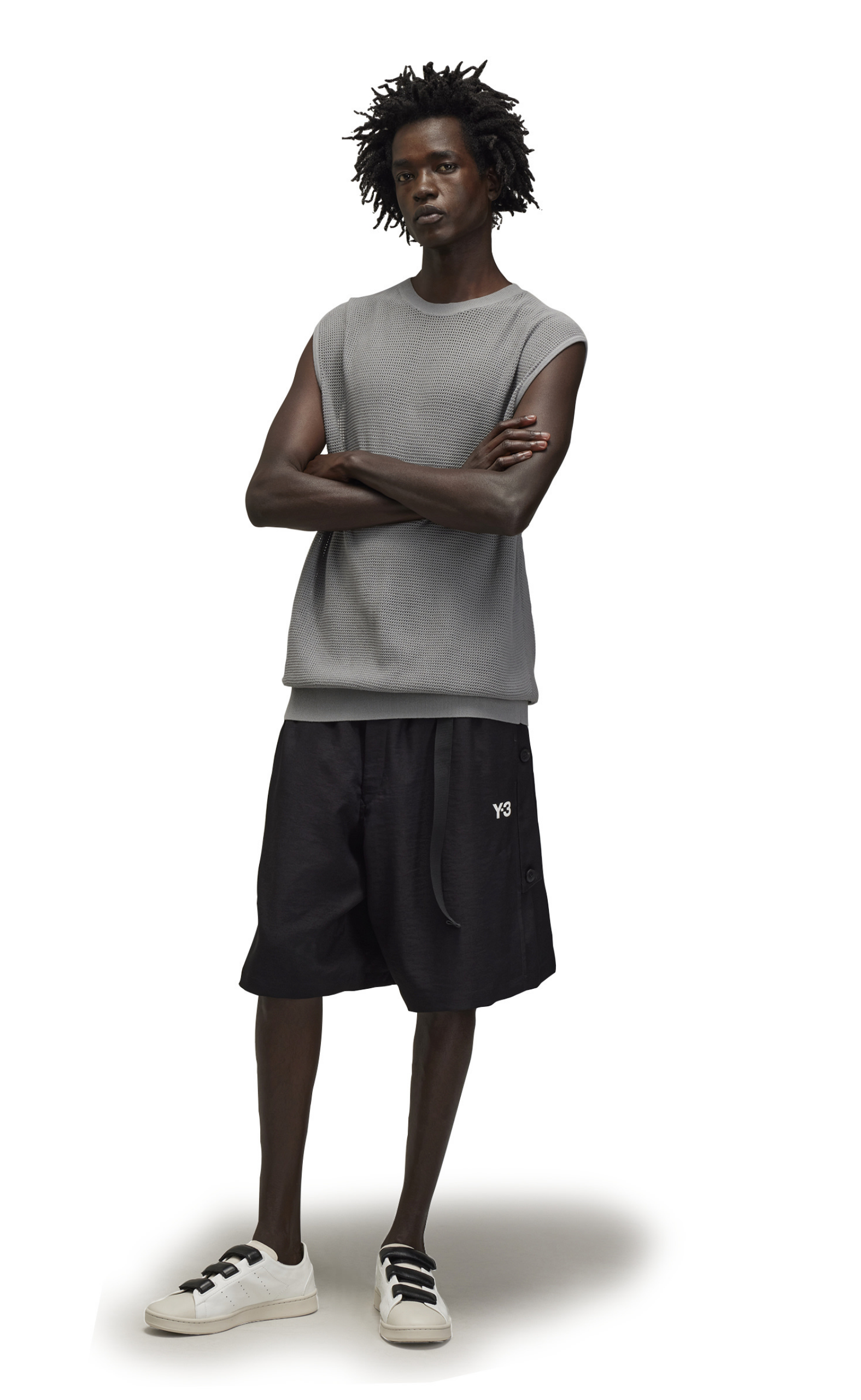 FRENCH TERRY CUTLINE BLACK SHORTS
