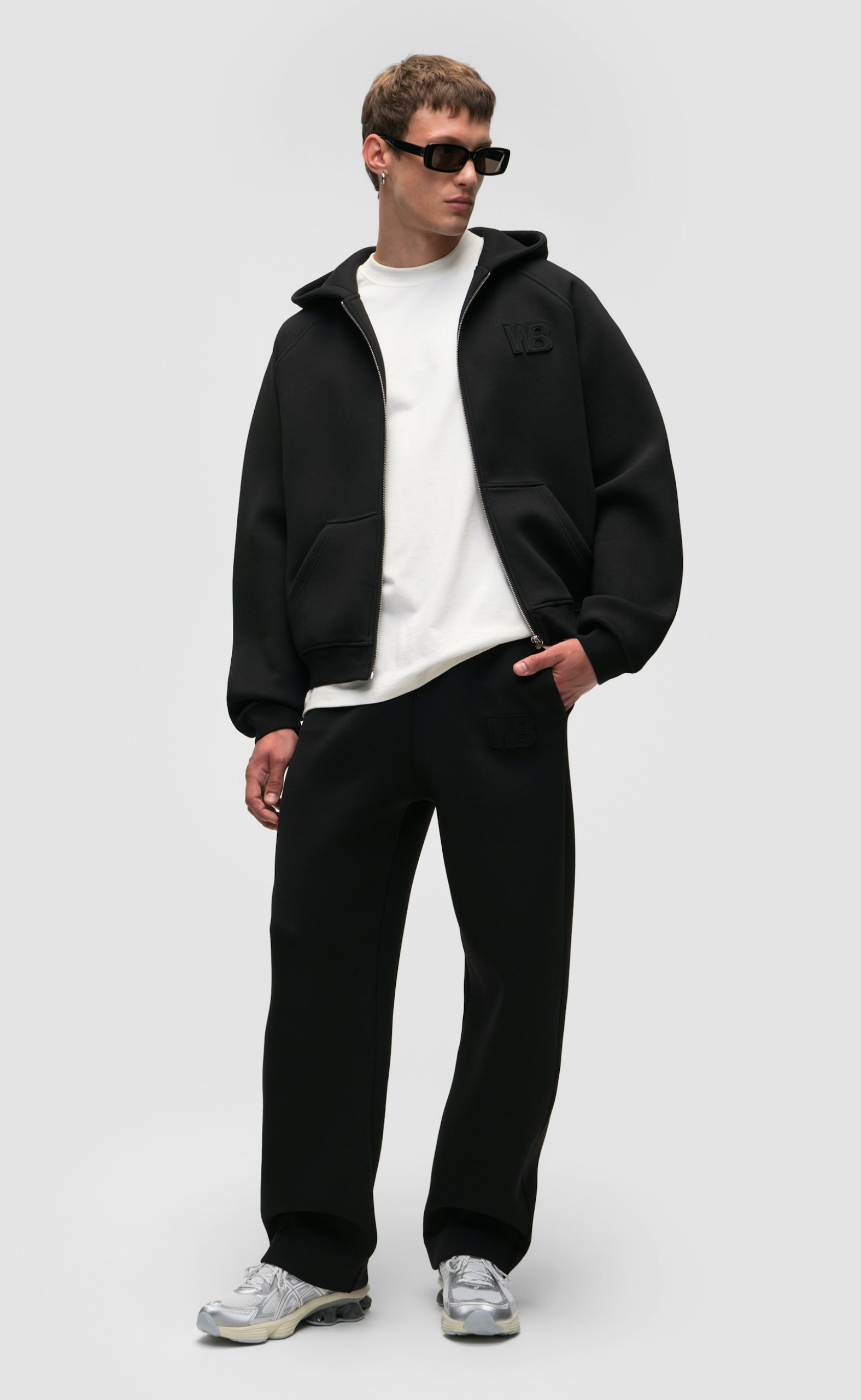 GRUVEN V2 ZIP BLACK HOODIE