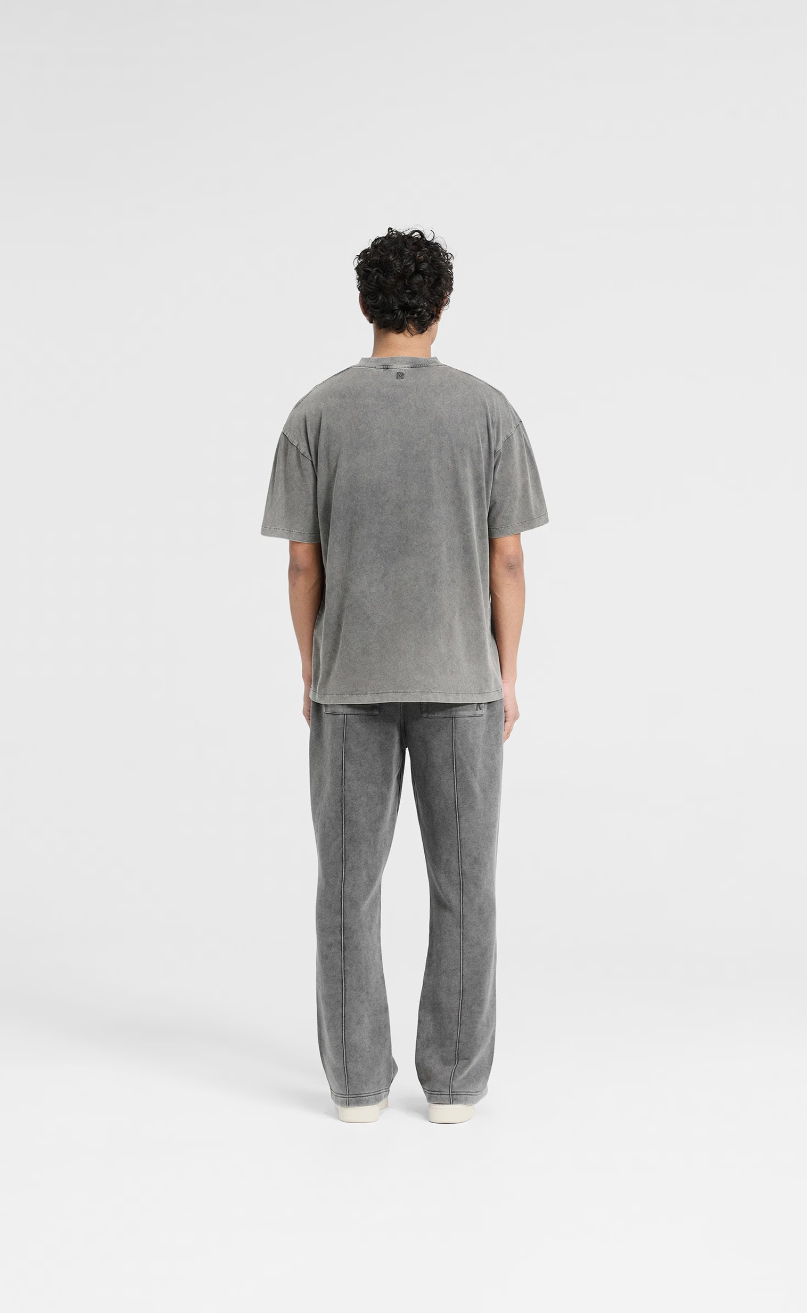 INITIAL OVERSIZED VINTAGE GREY T-SHIRT