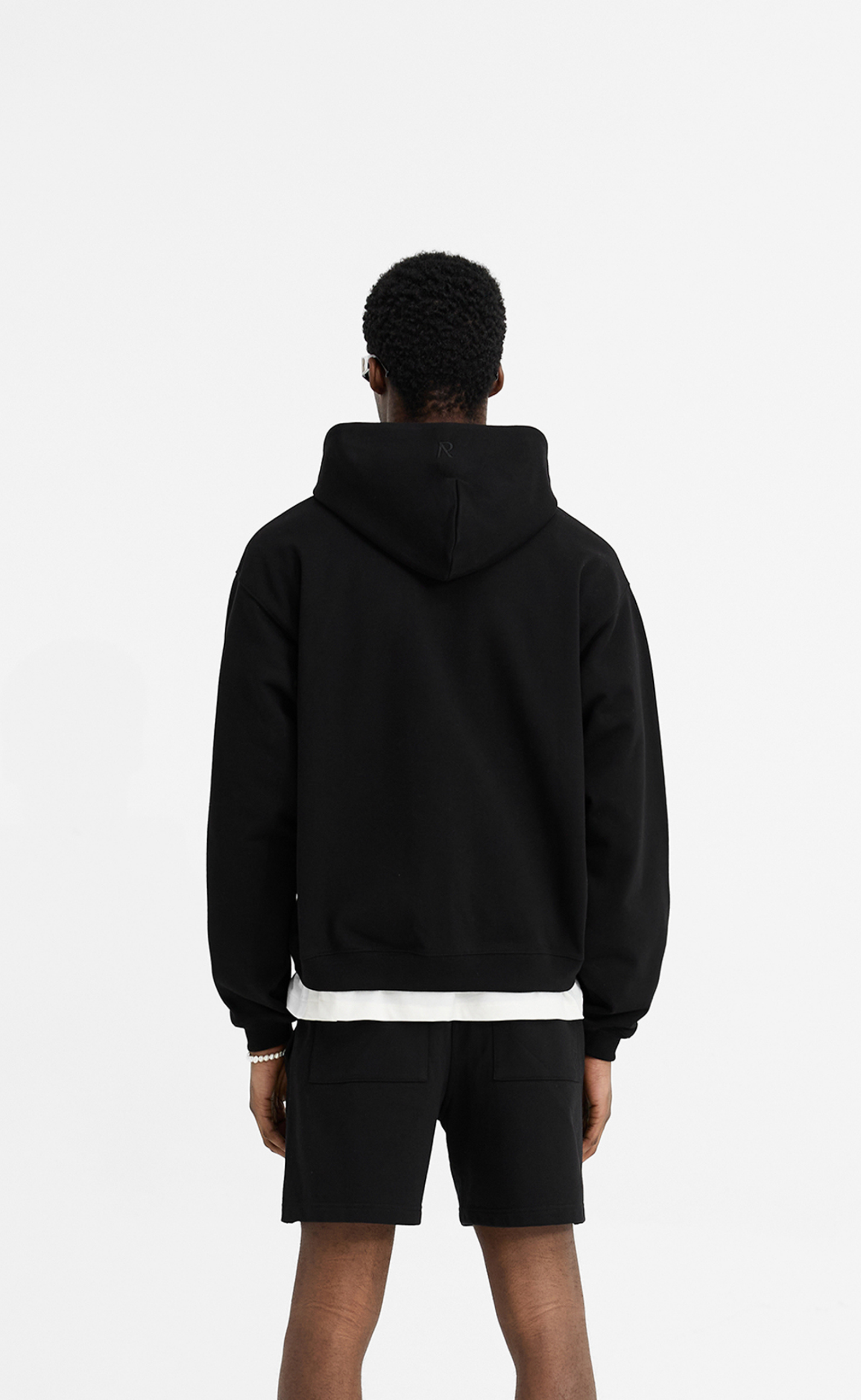 INITIAL ZIP BLACK HOODIE