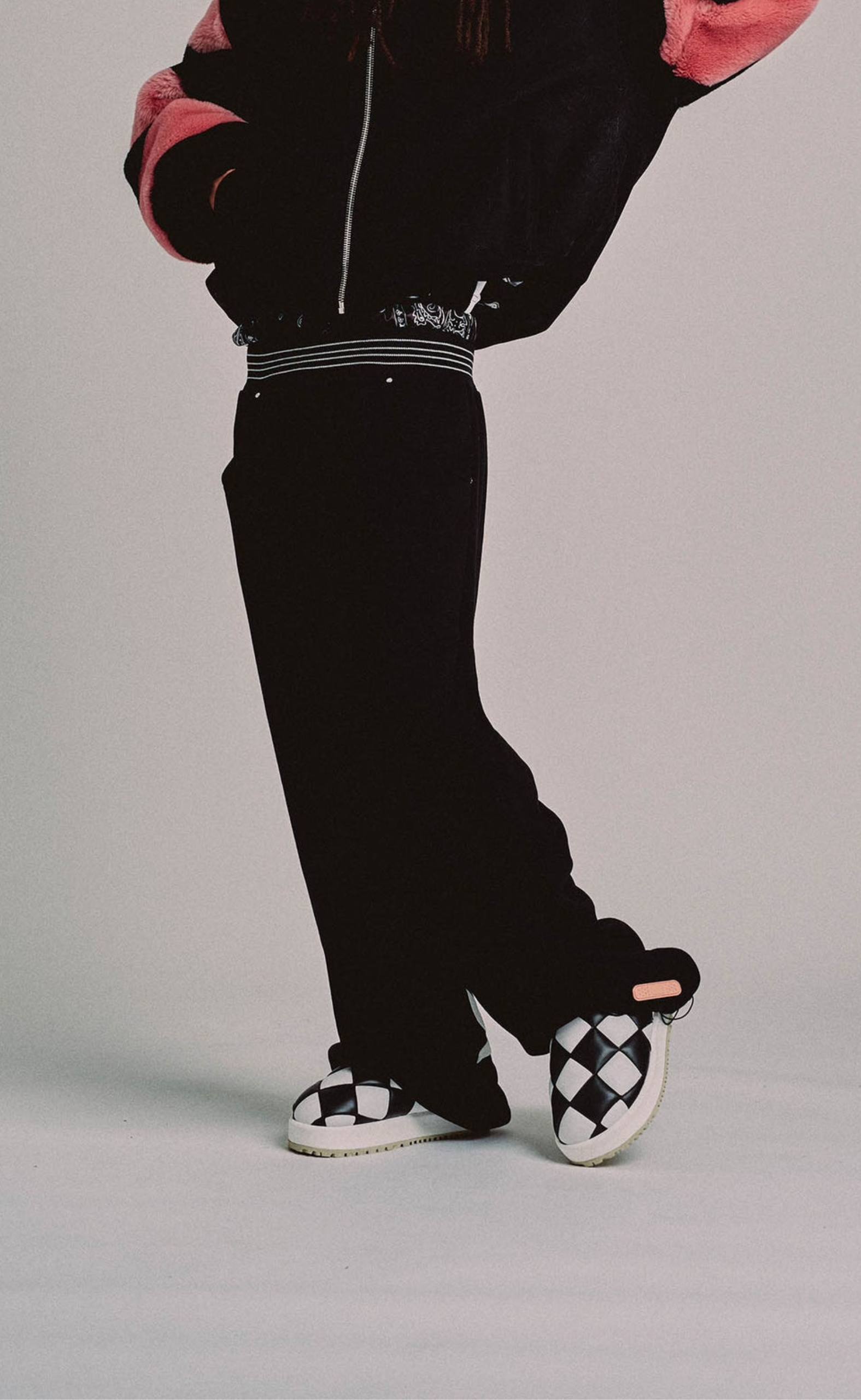 JOJO MP BLACK SWEATPANTS