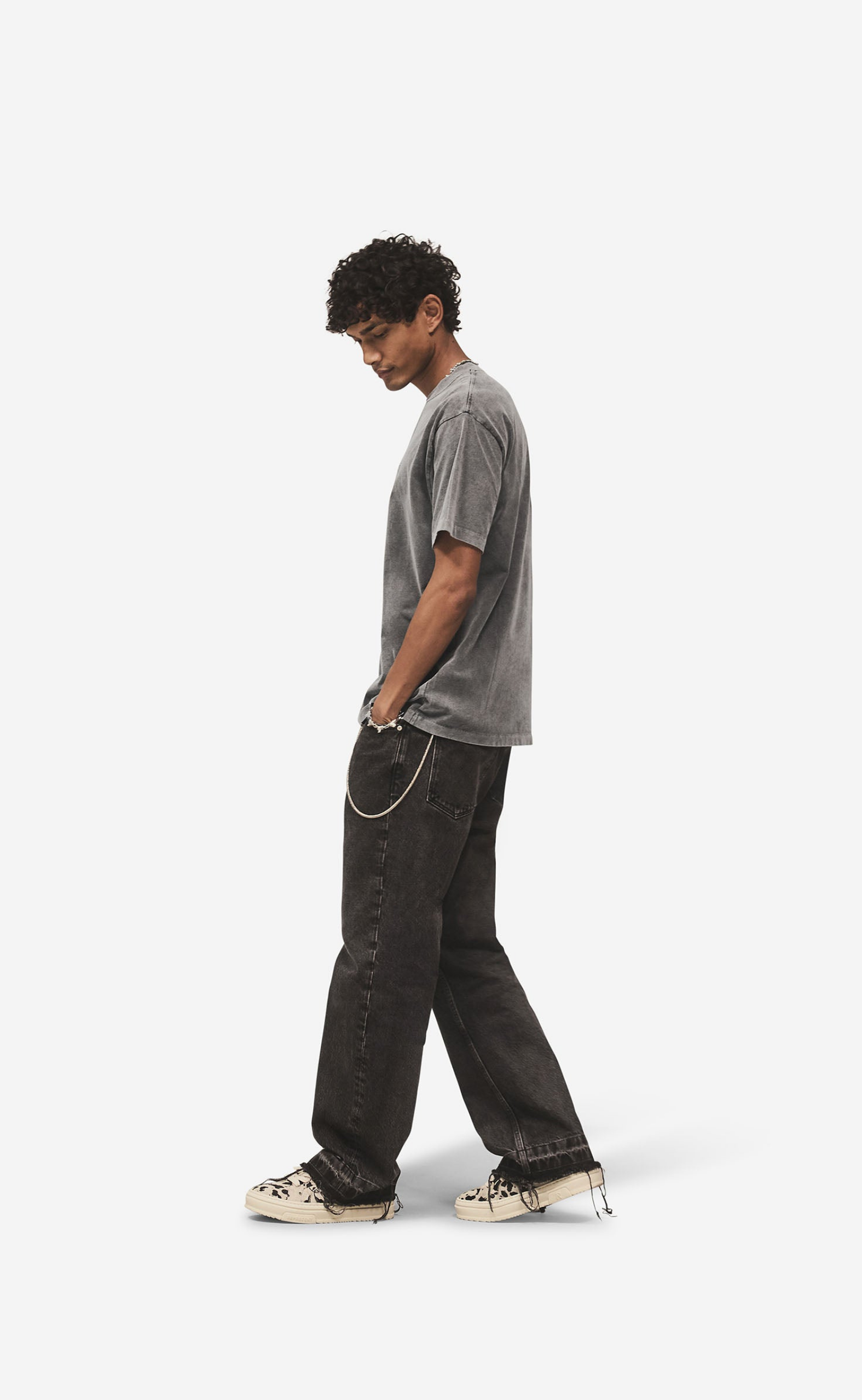 METAL INITIAL R VINTAHE GREY T-SHIRT