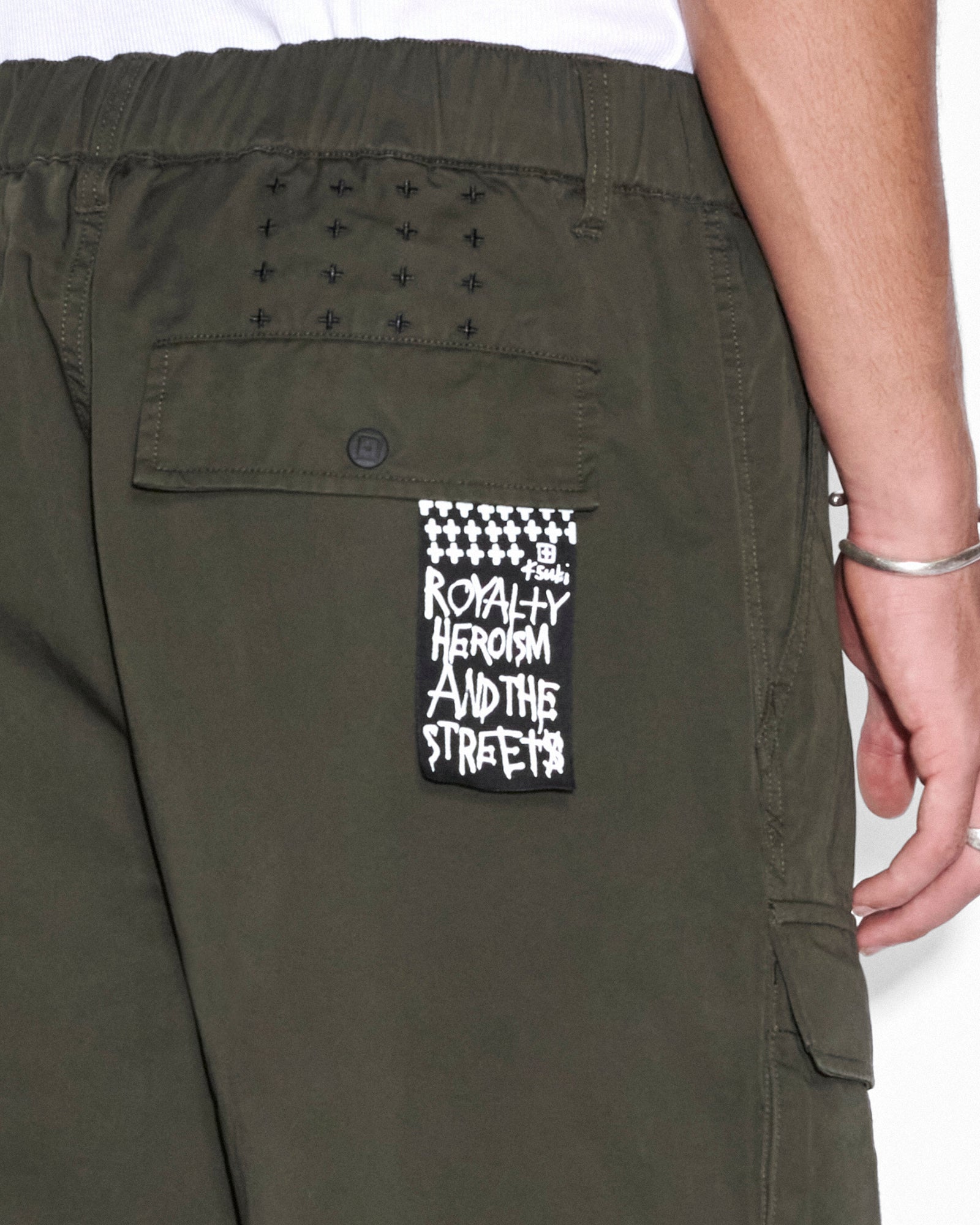 FUGITIVE CARGO DARK FANATSY BLACK PANTS