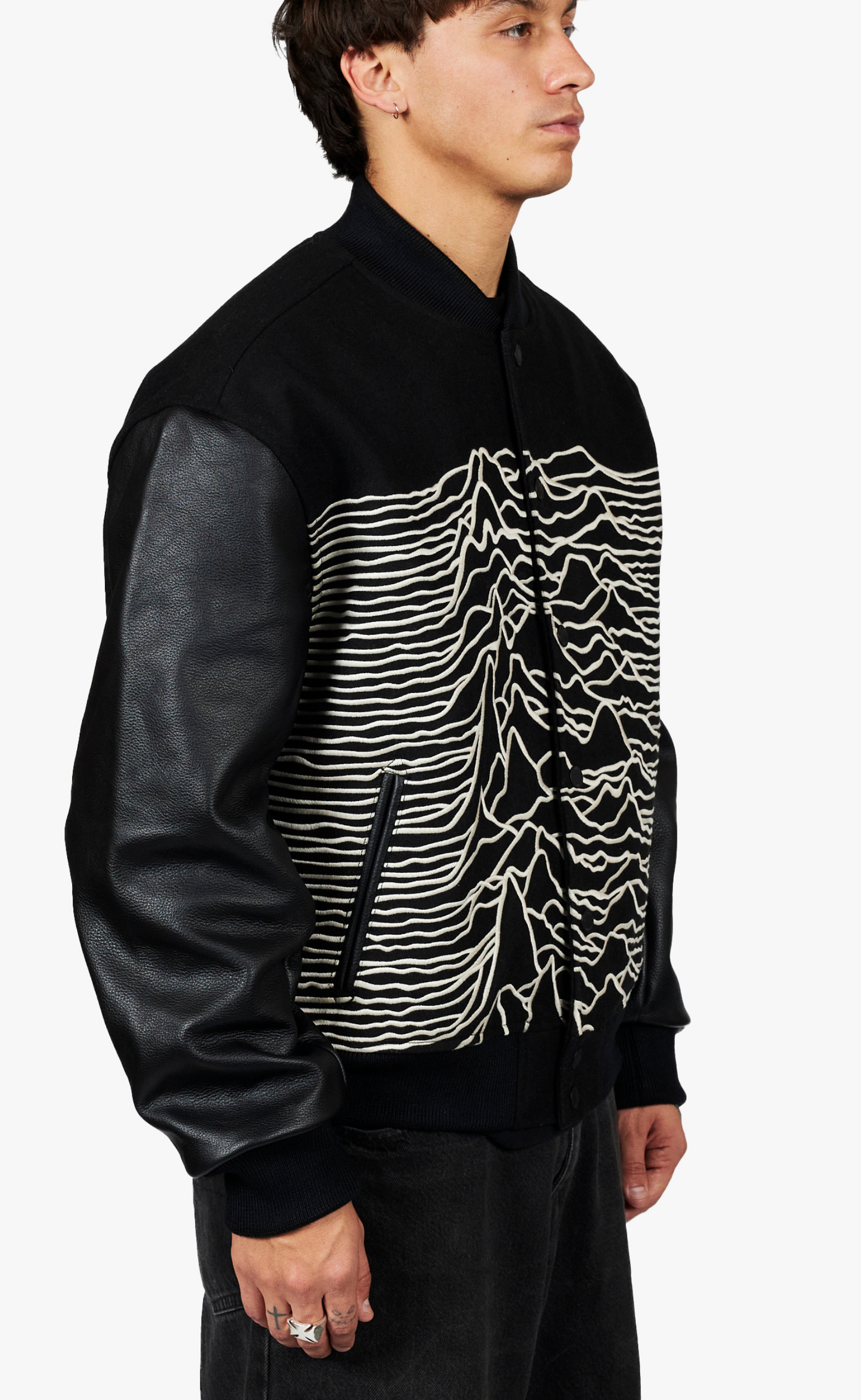 UNKNOWN PLEASURES VARSITY