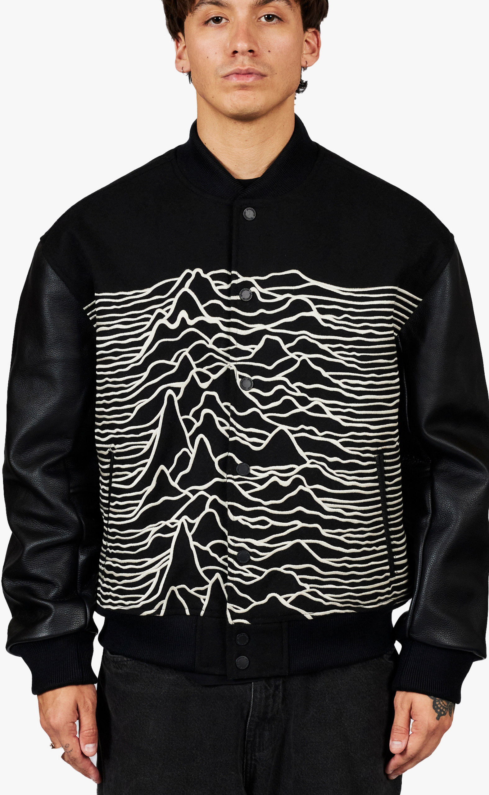 UNKNOWN PLEASURES VARSITY