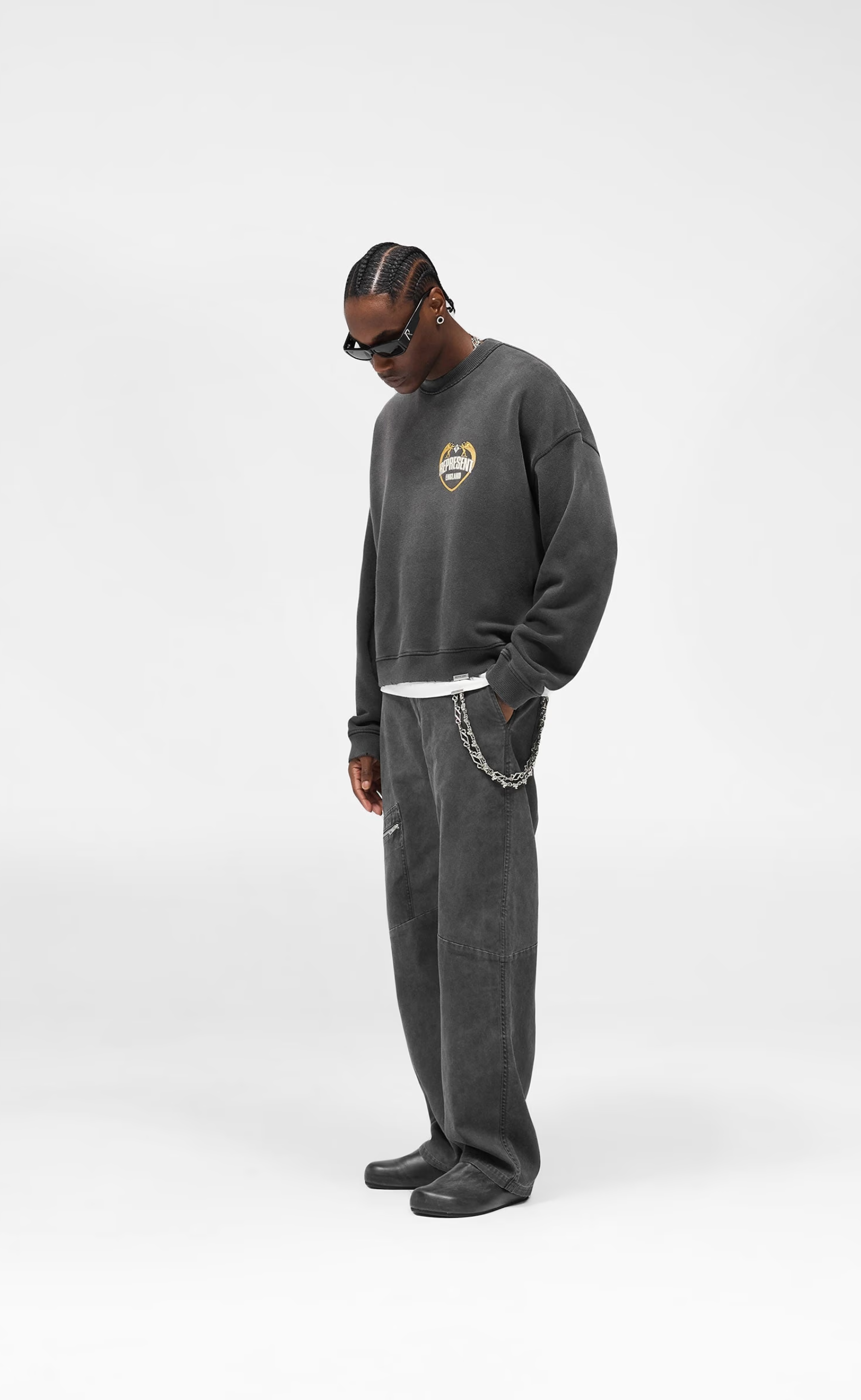 REPRESENT ANGEL BORDER STAINED BLACK CREWNECK