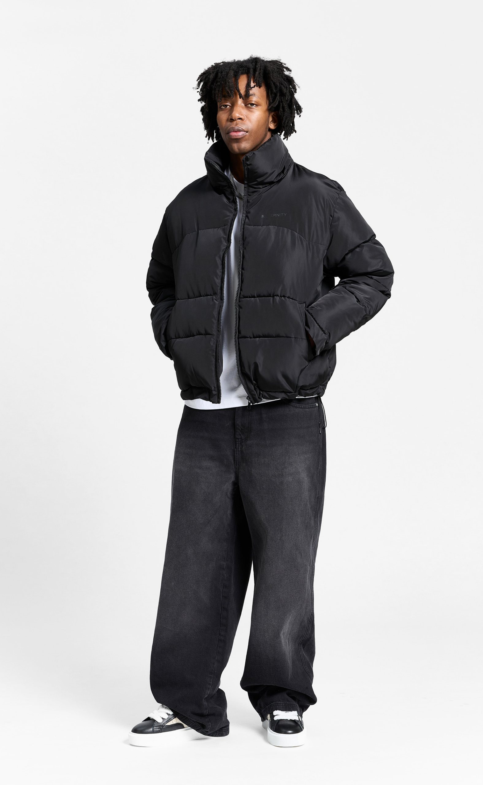 RETERNITY PUFFER BLACK JACKET