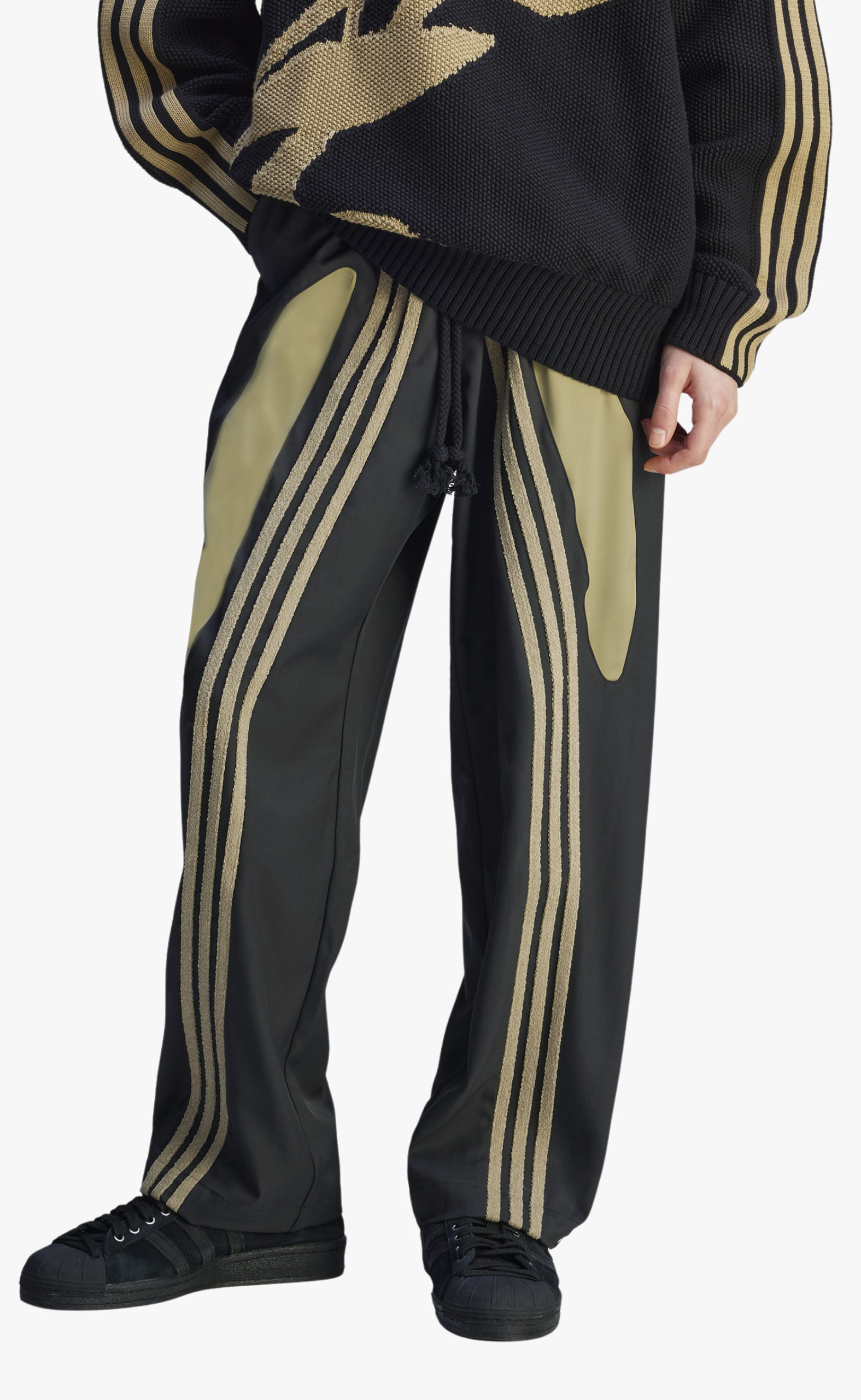 SFTM SPRING WOVEN BLACK PANTS