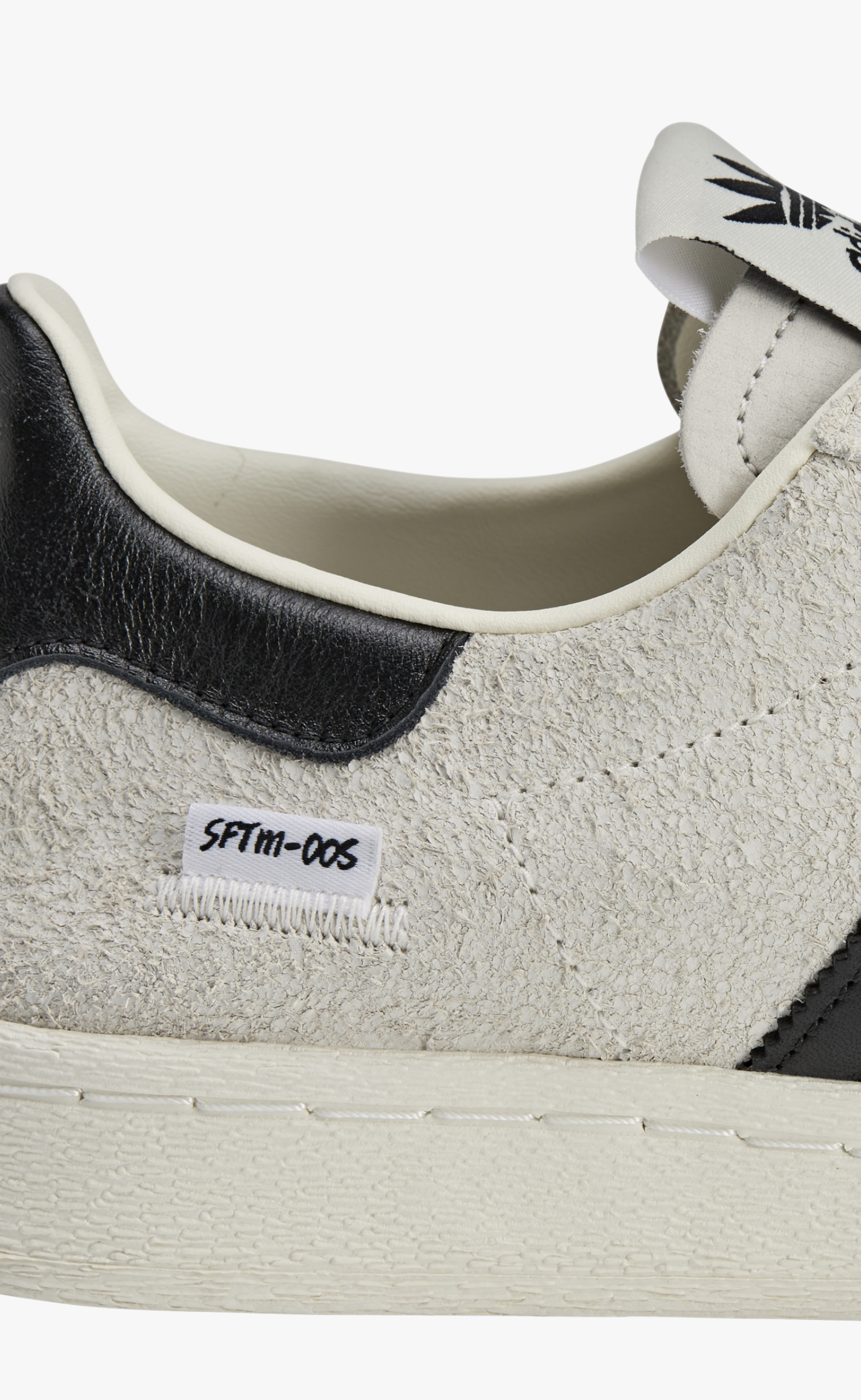 SFTM SUPERSTAR 82 OFF WHITE BLACK SNEAKER