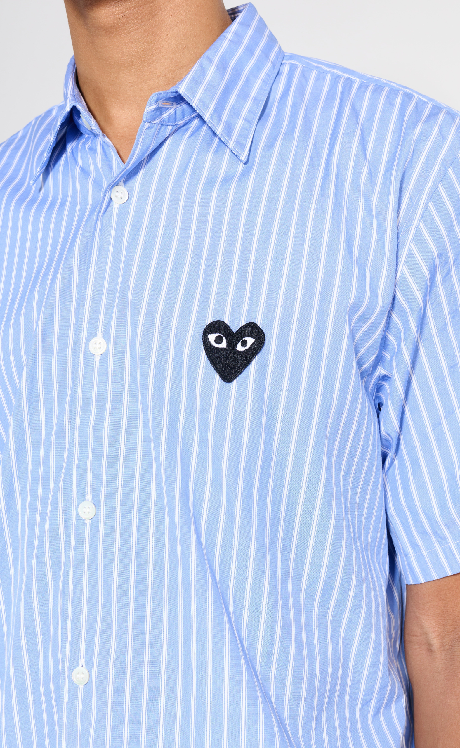 STRIPED SHORT SLEEVE BLUE SHIRT