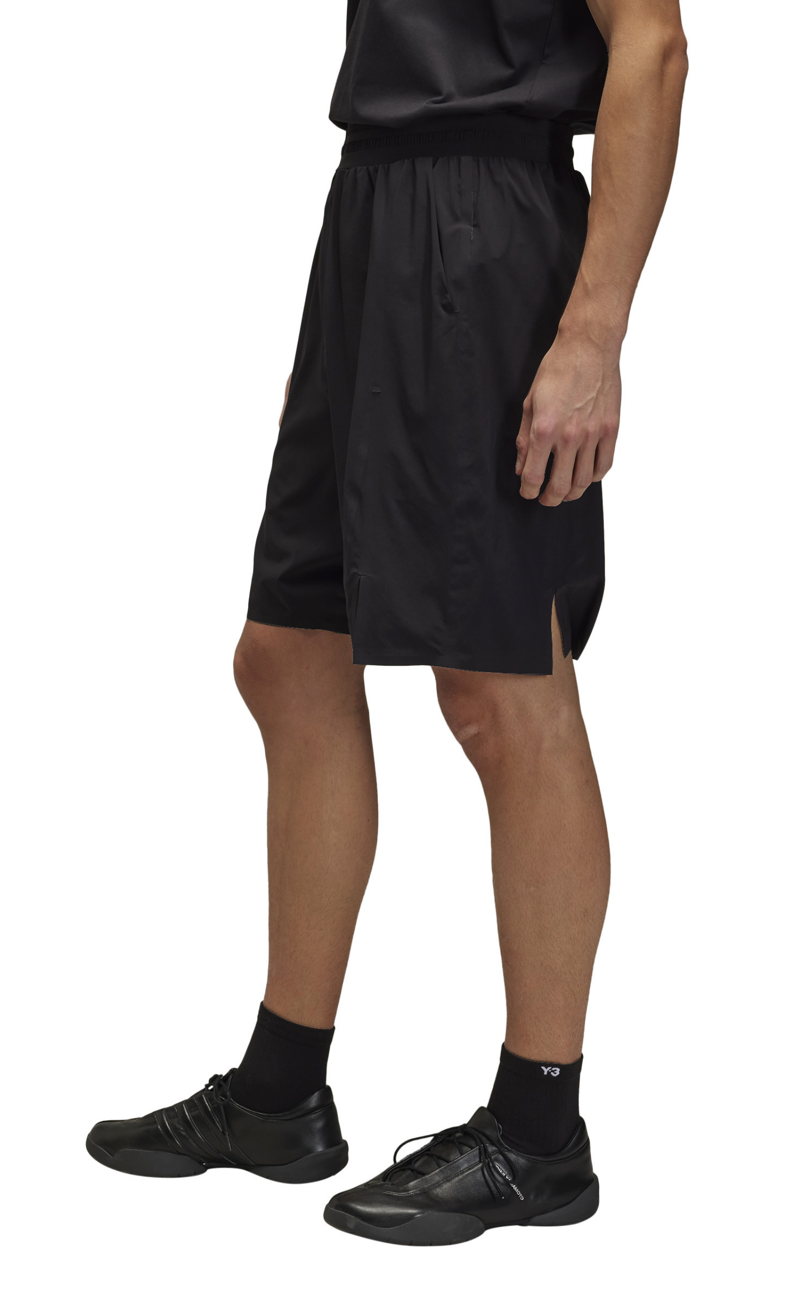 ULTRALIGHT WOVEN BLACK SHORTS