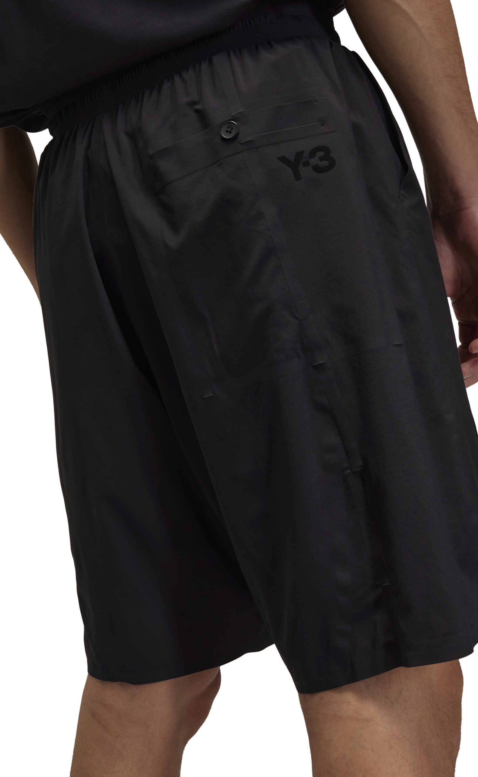 ULTRALIGHT WOVEN BLACK SHORTS
