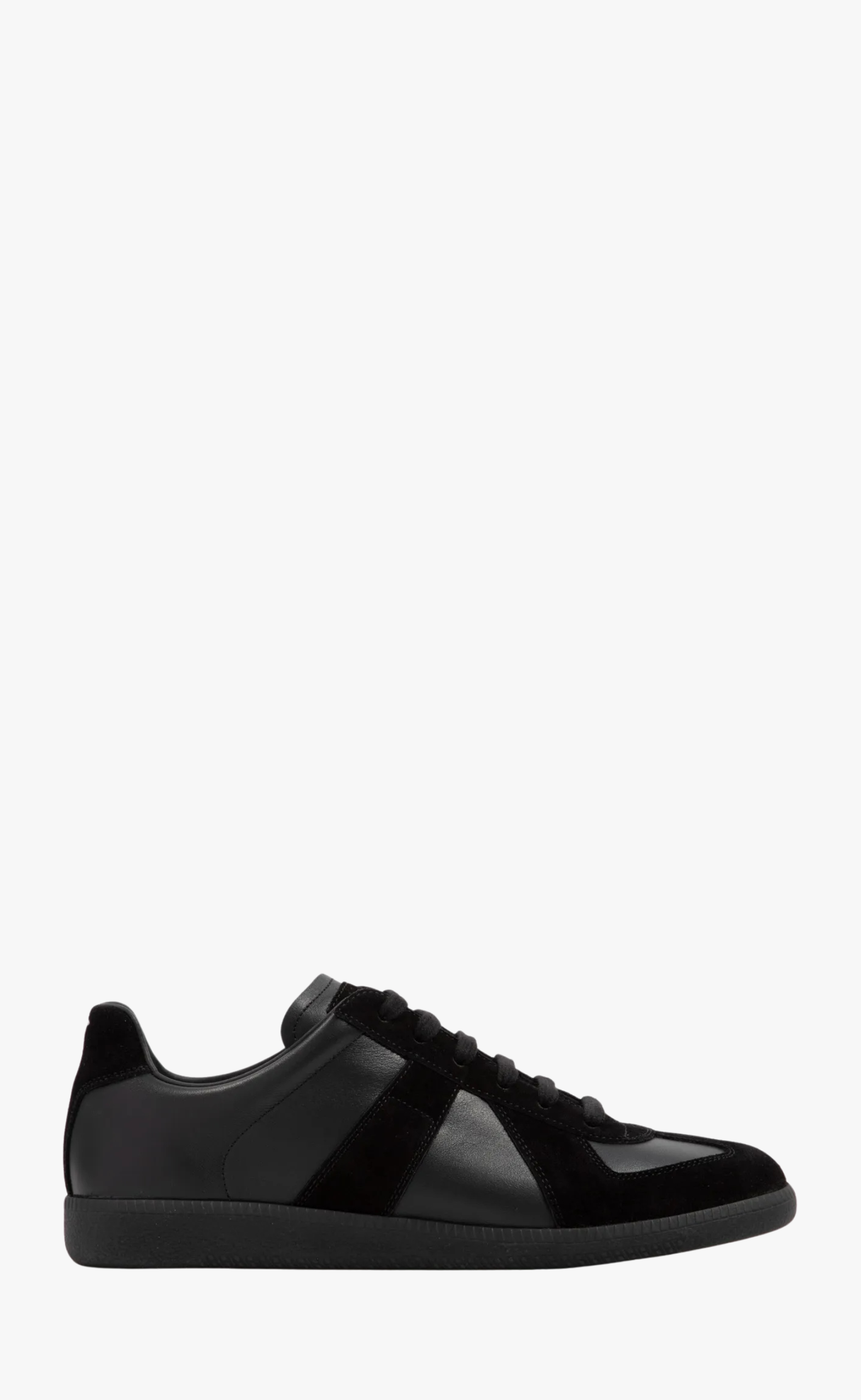 REPLICA BLACK SNEAKER