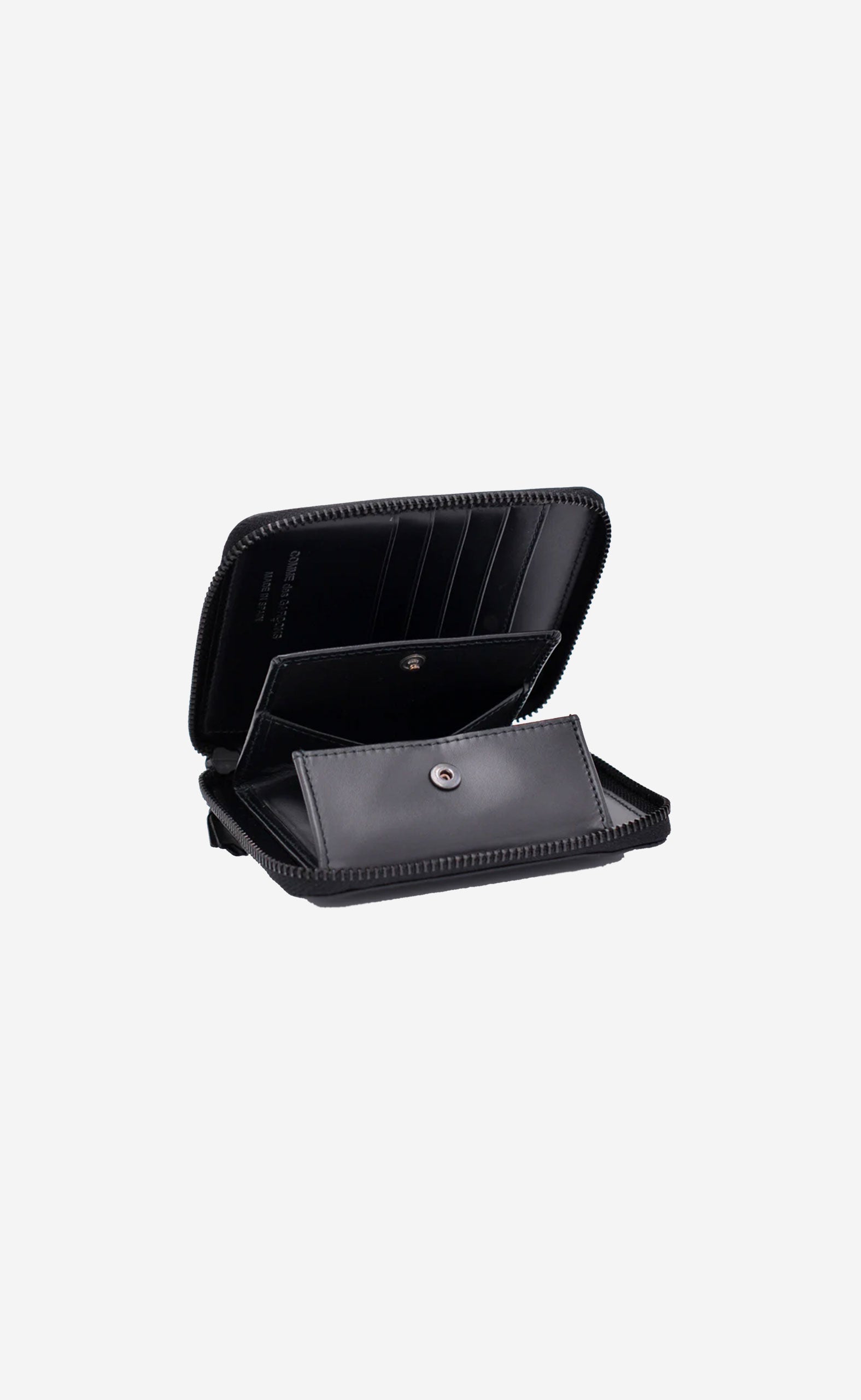 VERY BLACK CLASSIC LEATHER FULL ZIP AROUND WALLET