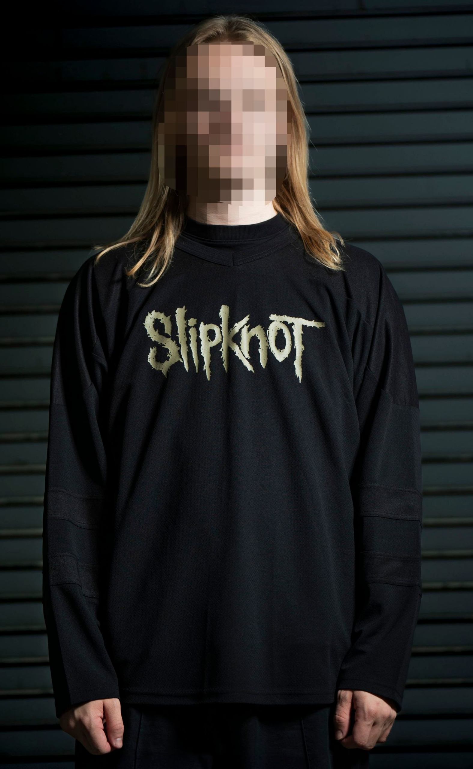 X-RAY HOCKEY BLACK LONGSLEEVE