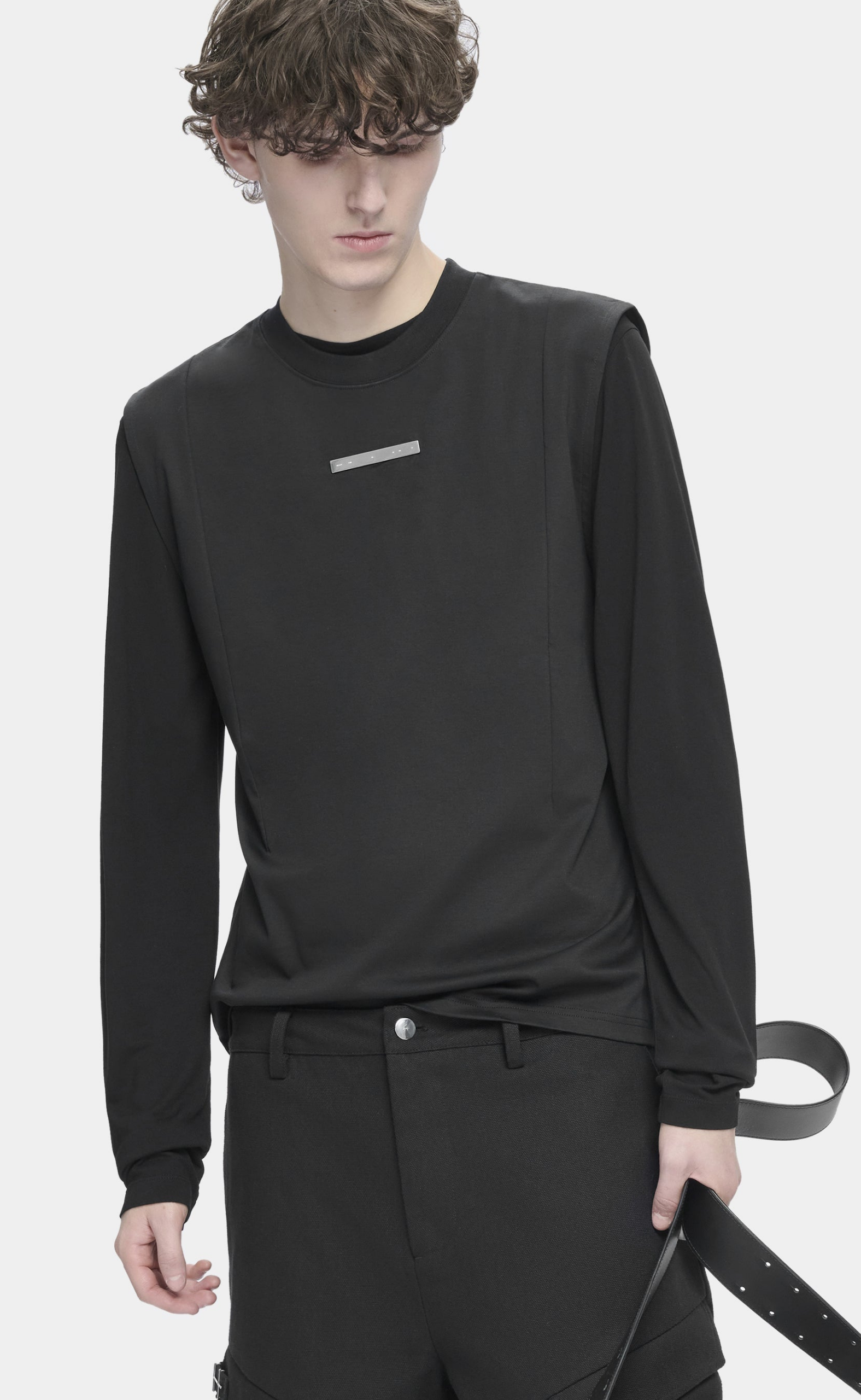 ASTRAPE BLACK TANK TOP