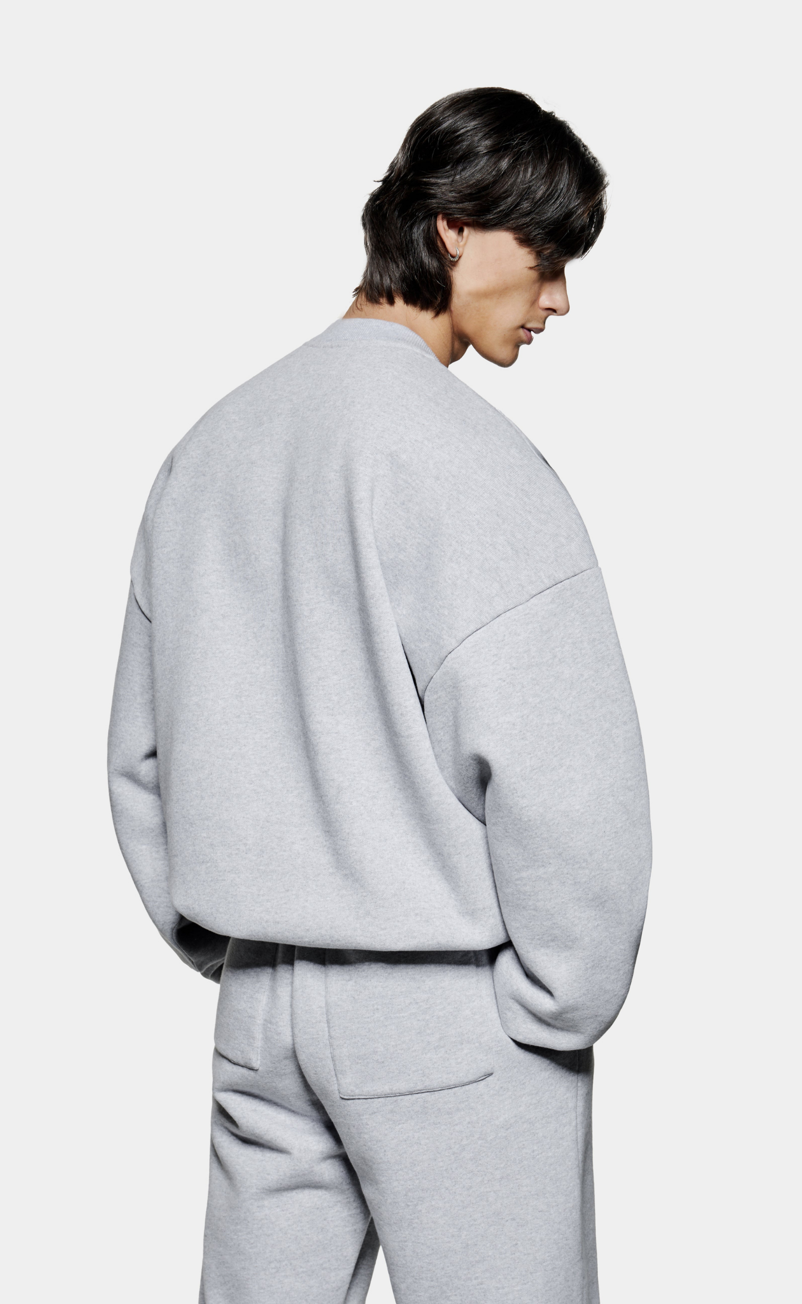 UNIFORM GREY CREWNECK