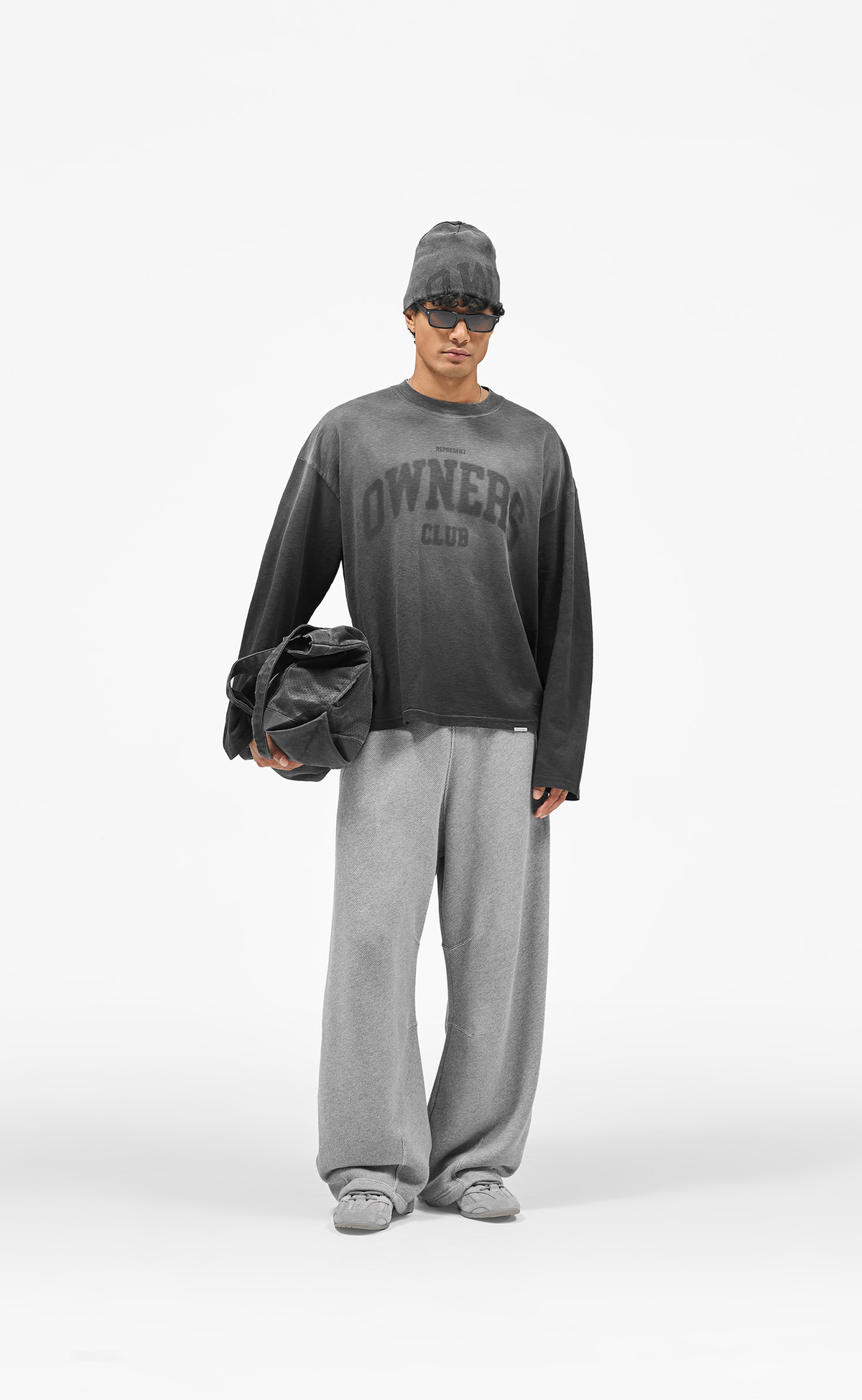 OWNERS VINTAGE BLACK LONGSLEEVE