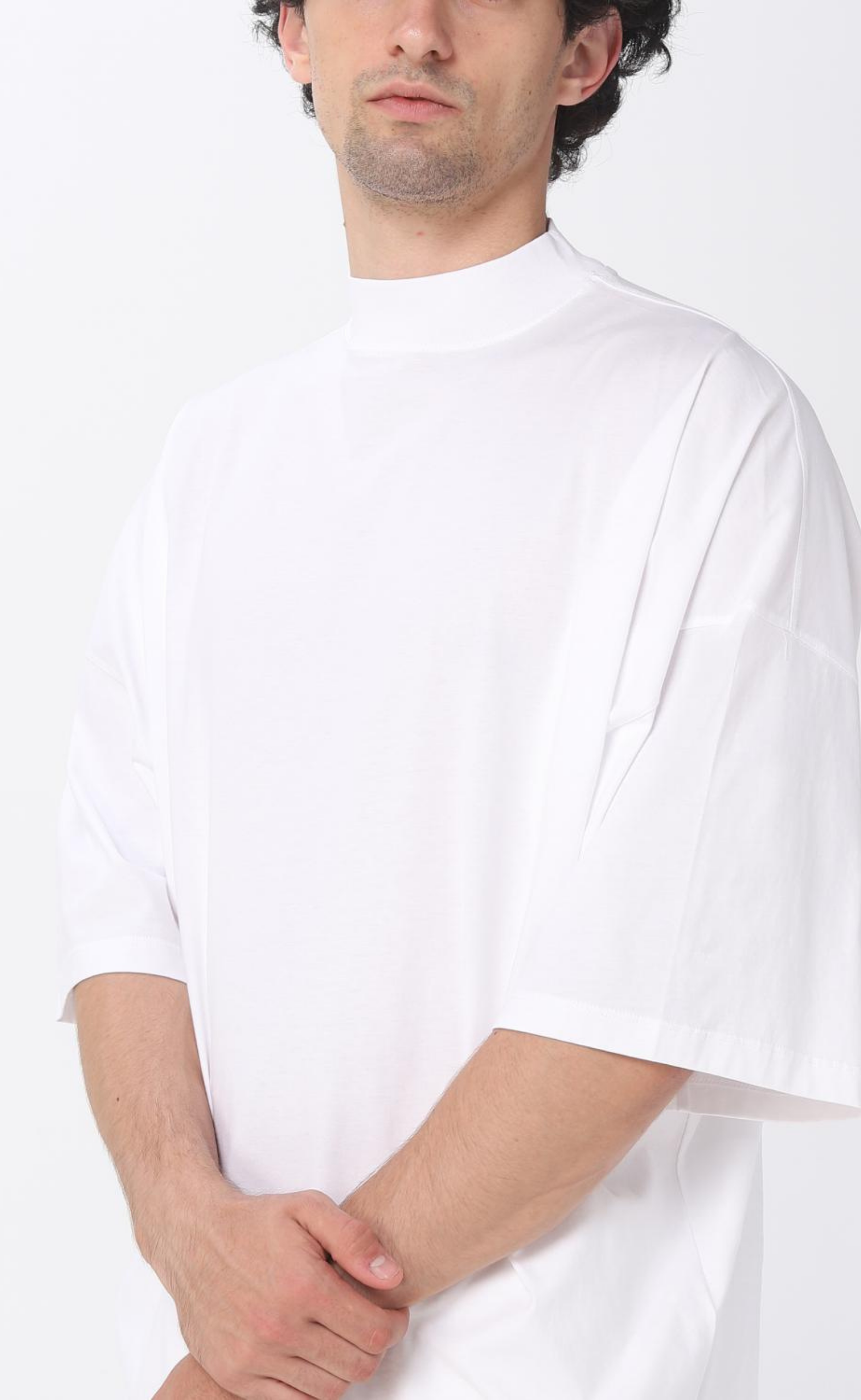MOCK NECK WHITE T-SHIRT