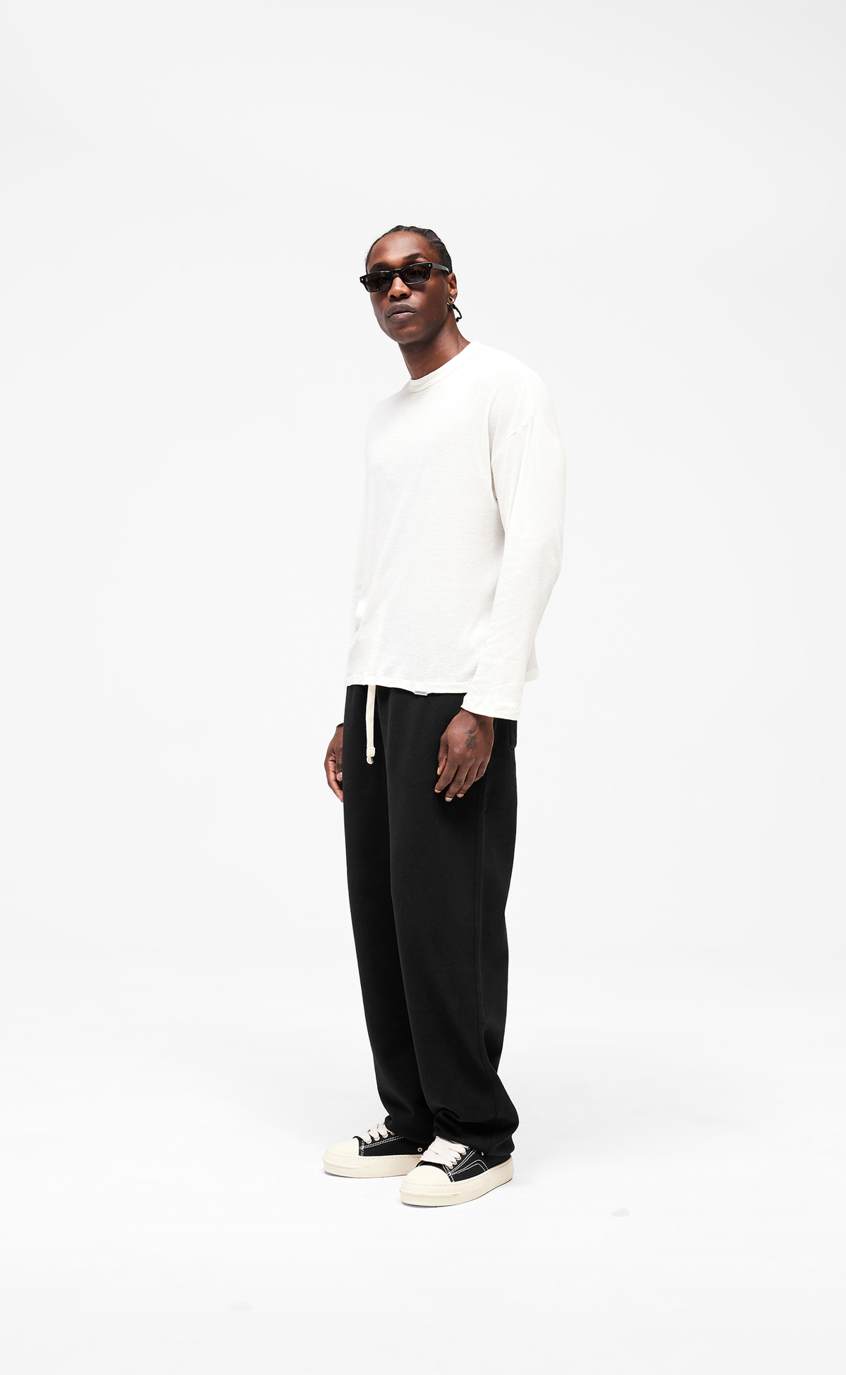 INITIAL WIDE LEG CUFFED JET BLACK SWEATPANTS