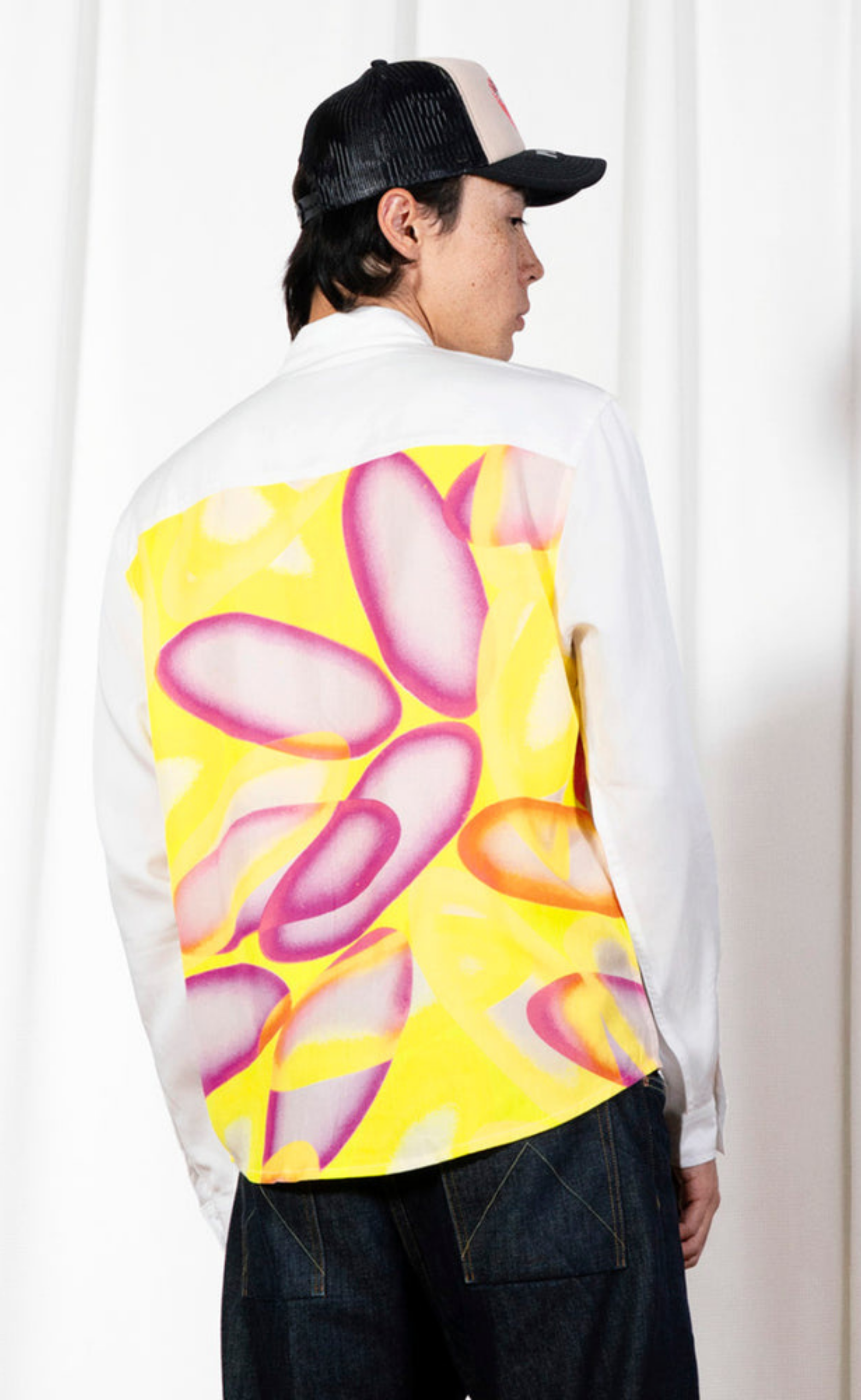 PILULE BUTTON UP WHITE SHIRT