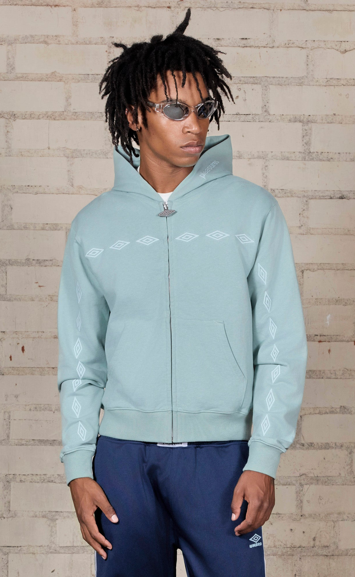 DIAMONDS FITTED ZIP SAGE HOODIE