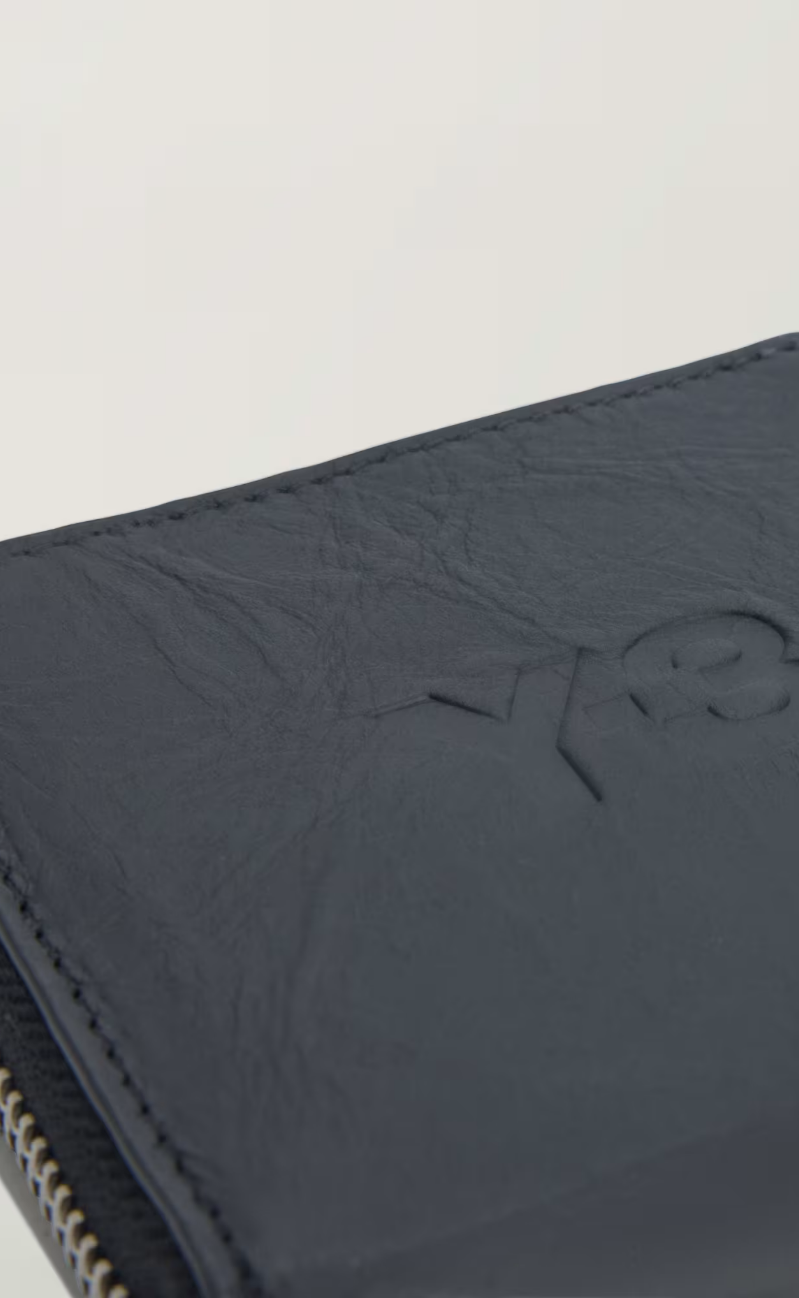 CRINKLE LEATHER BLACK WALLET