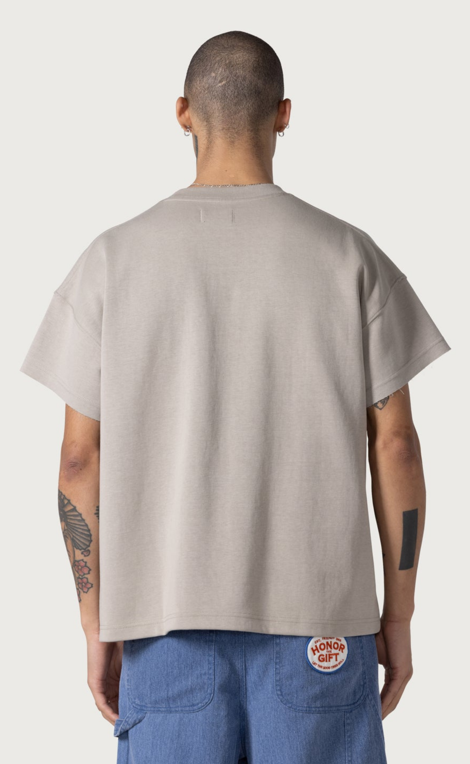 PENDANT BOX STONE T-SHIRT