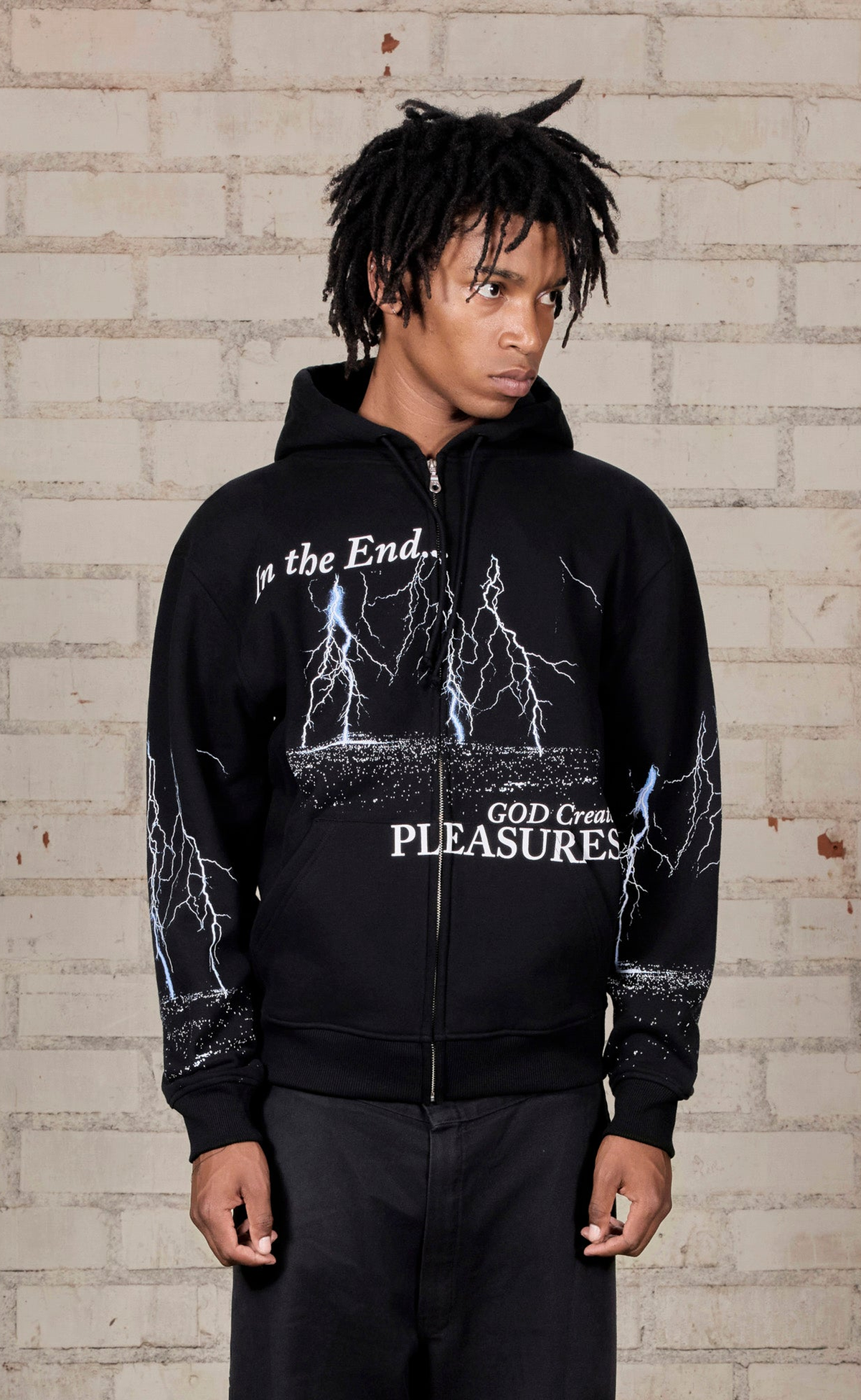 END TIMES ZIP BLACK HOODIE