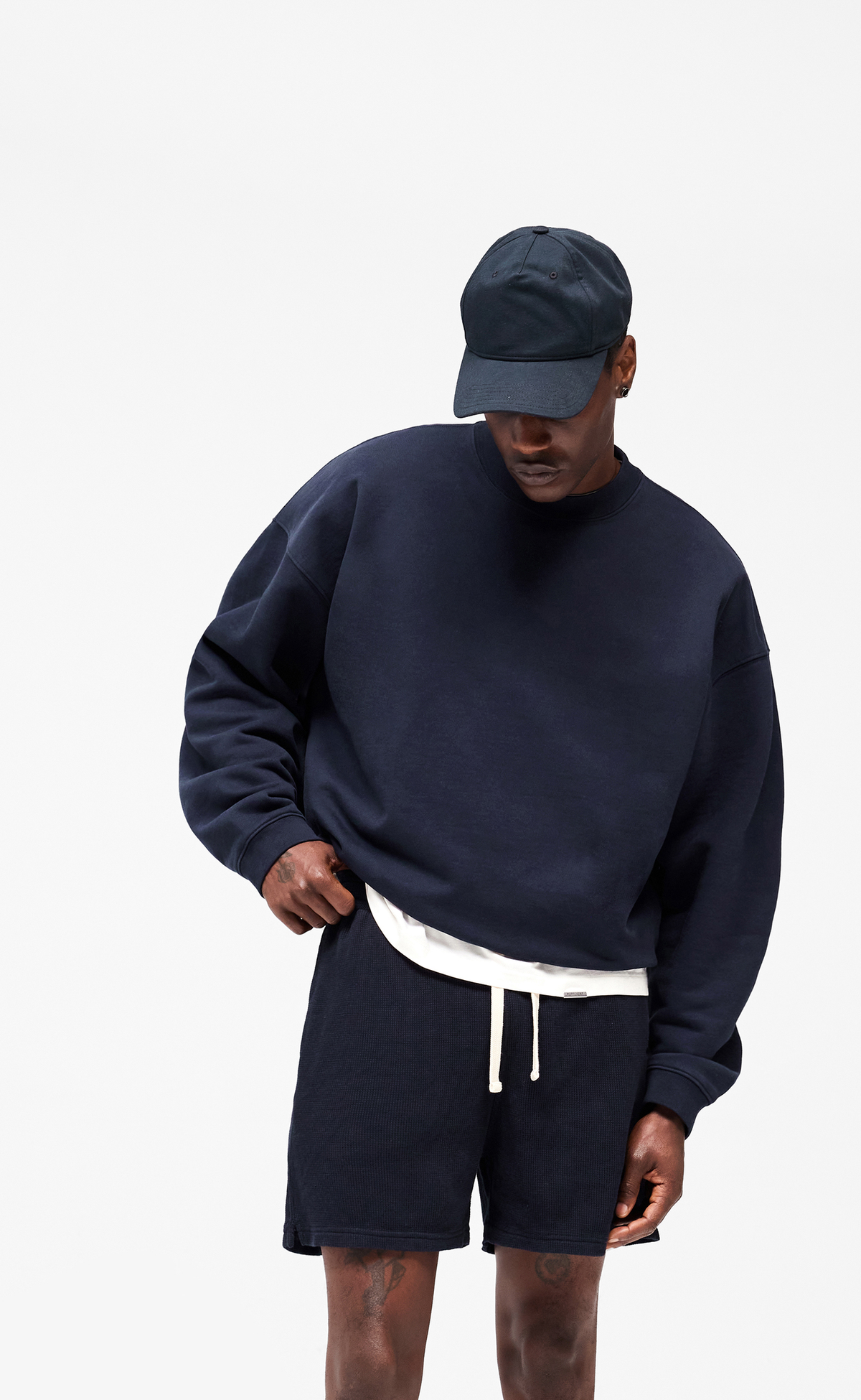 INITIAL BOXY MIDNIGHT NAVY CREWNECK