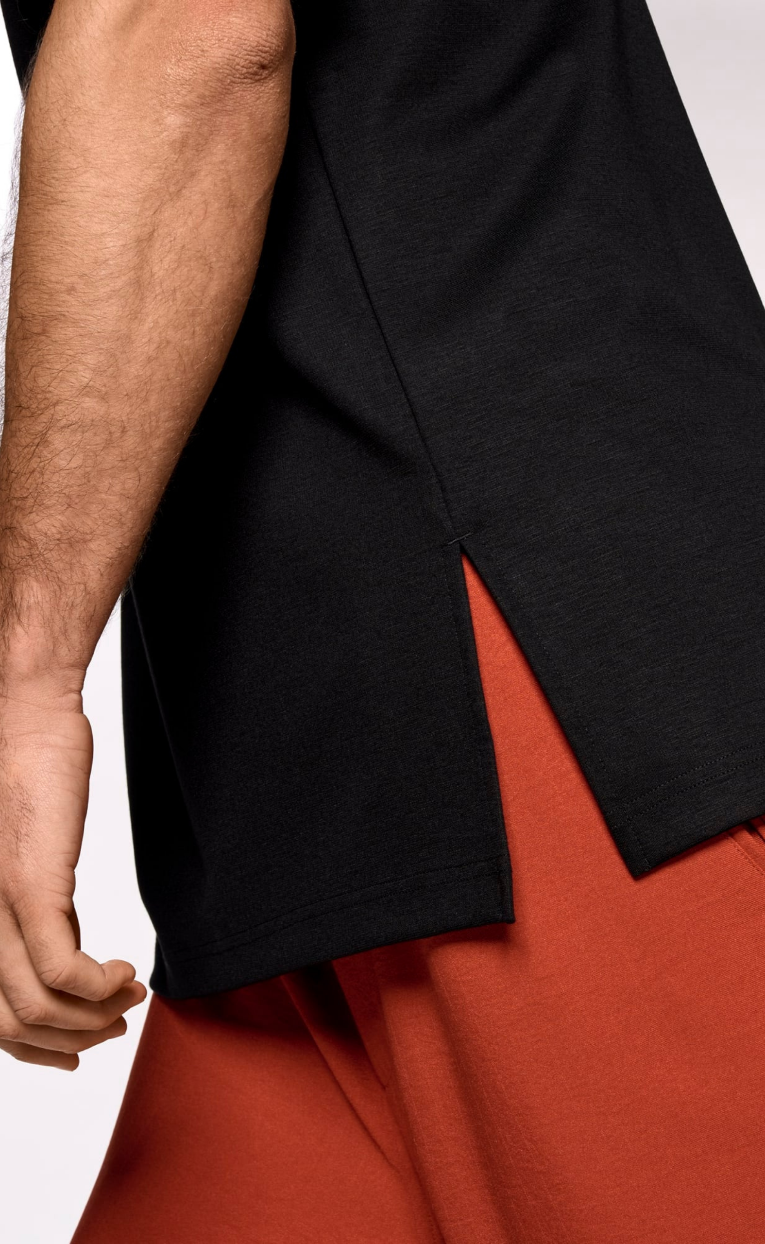 WOVEN BLACK T-SHIRT