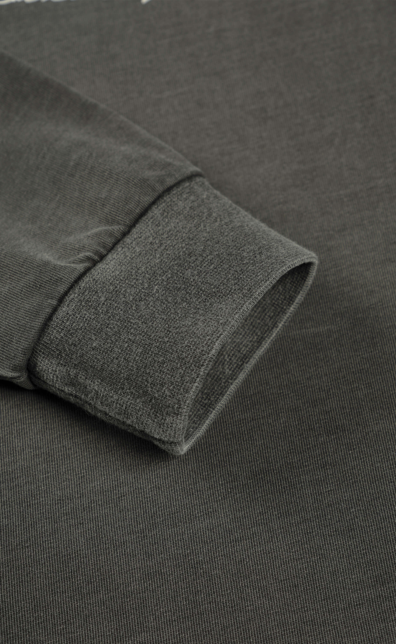 DESIGN STUDIO PIGMENT BLACK LONGSLEEVE