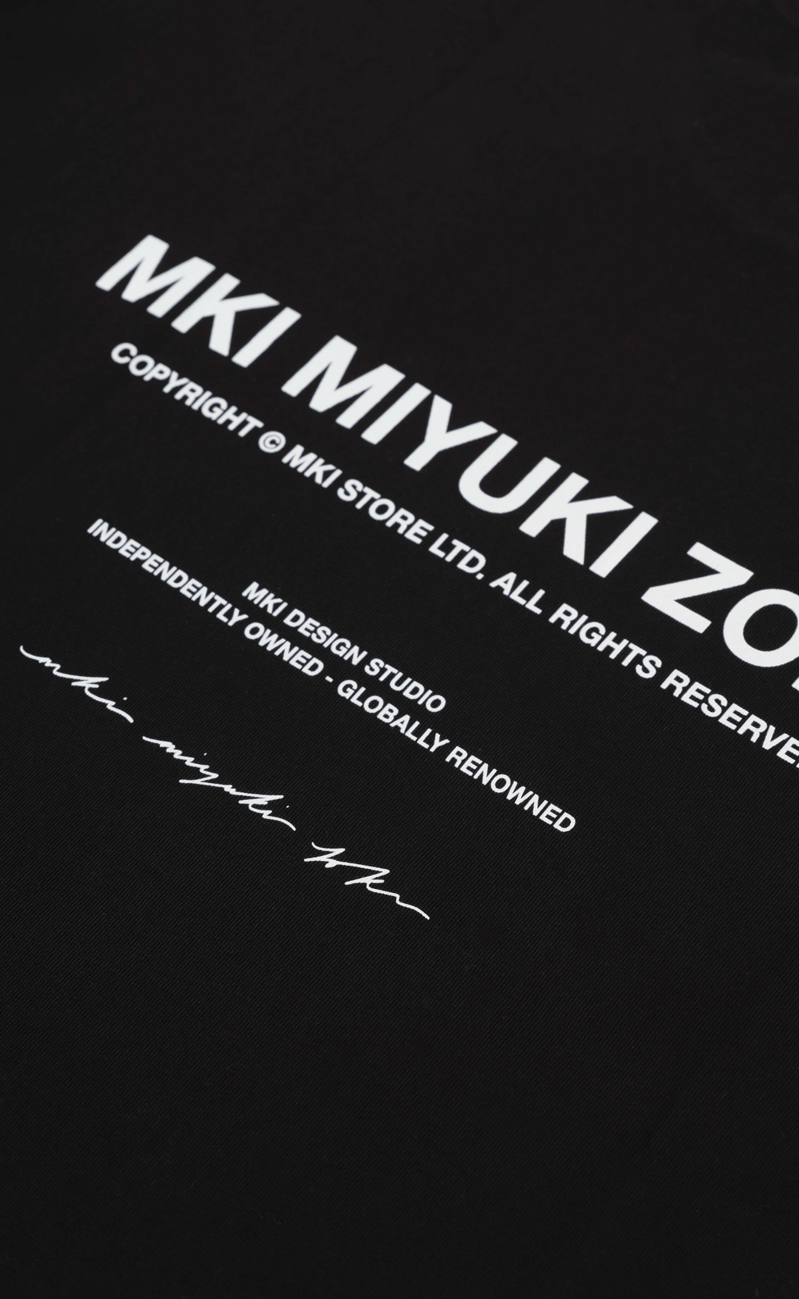 DESIGN STUDIO BLACK T-SHIRT