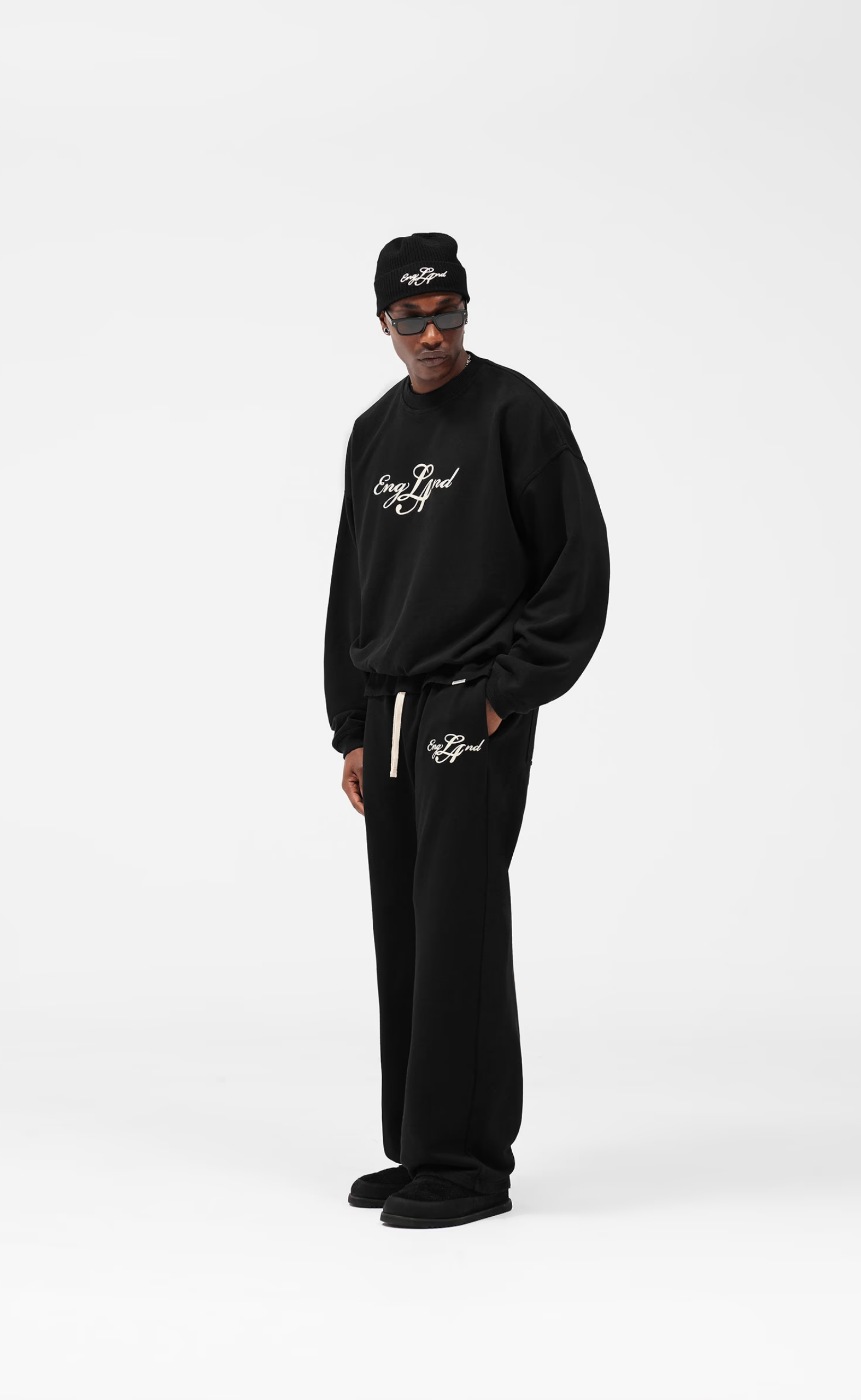 ENGLAND JET BLACK SWEATER