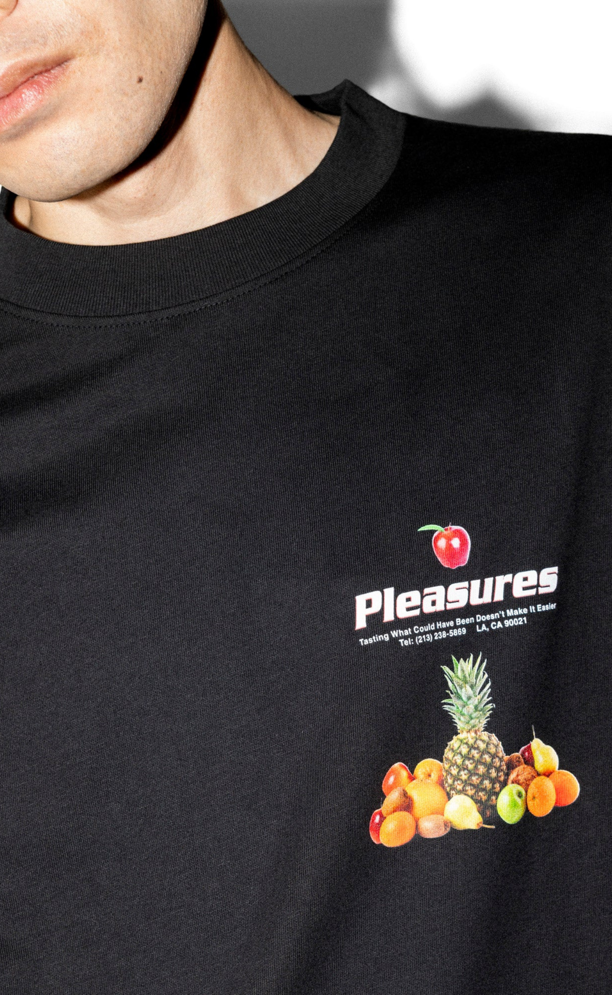 DELIVERY BLACK T-SHIRT