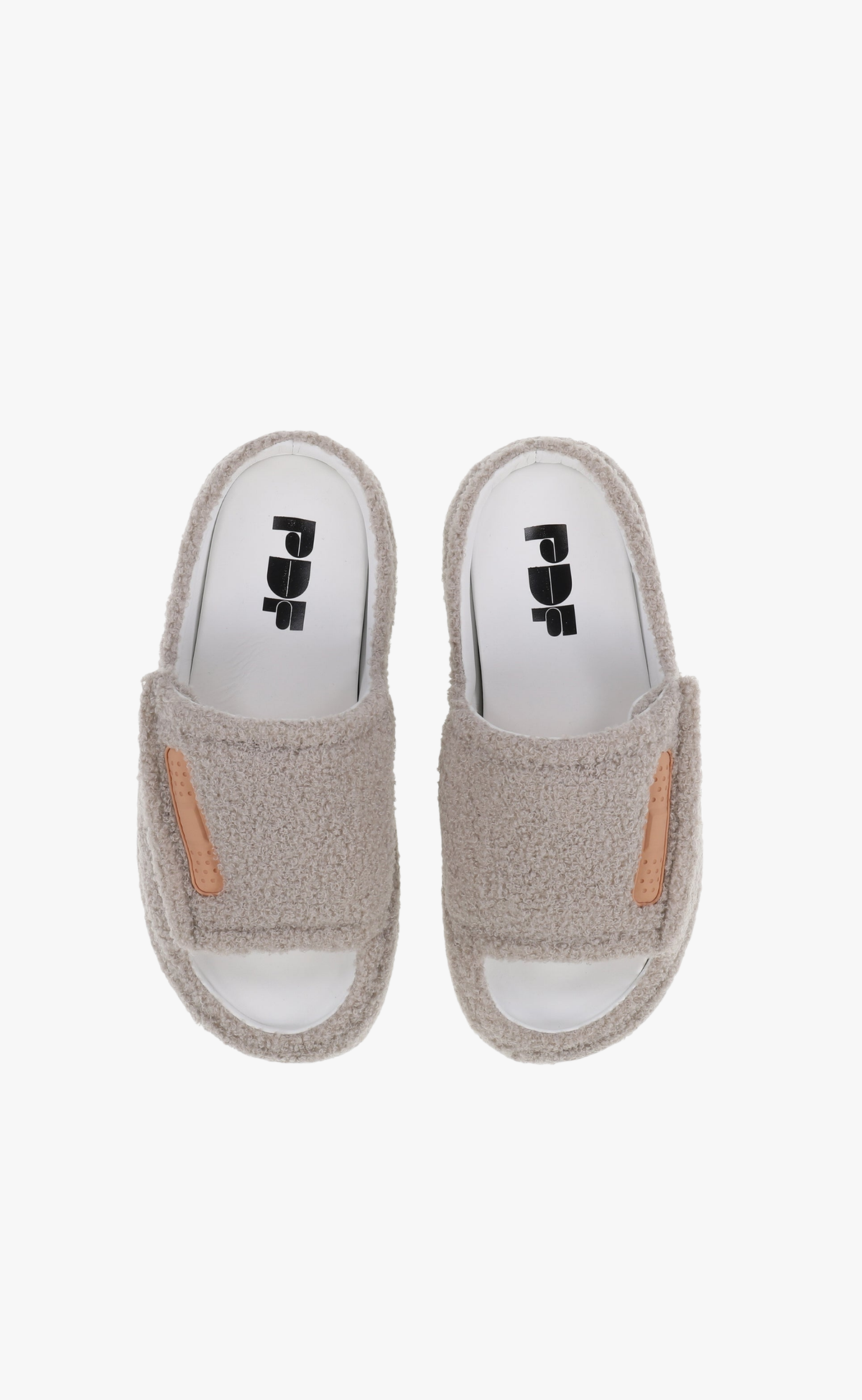 SANDAL BEIGE SLIPPERS