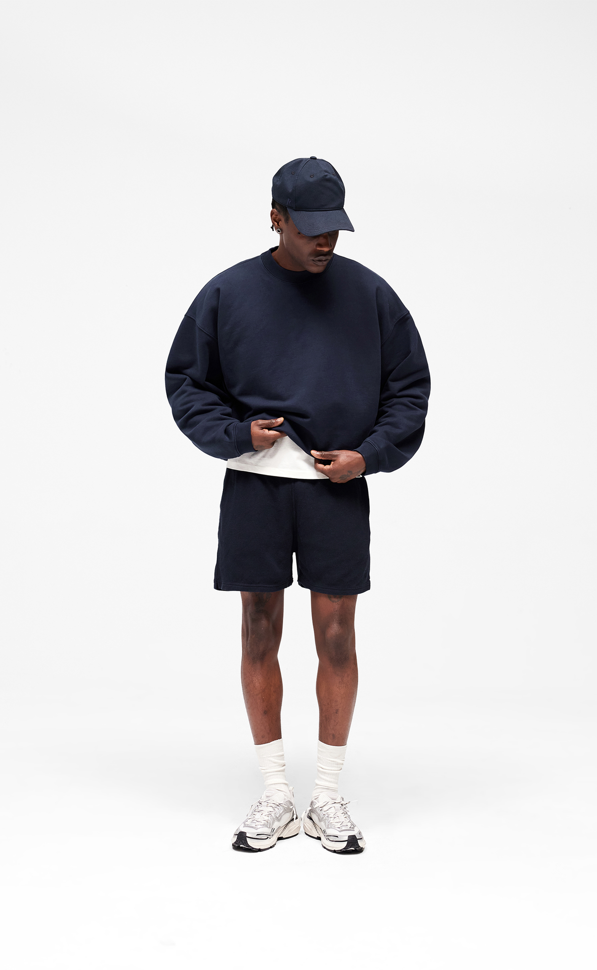 INITIAL BOXY MIDNIGHT NAVY CREWNECK