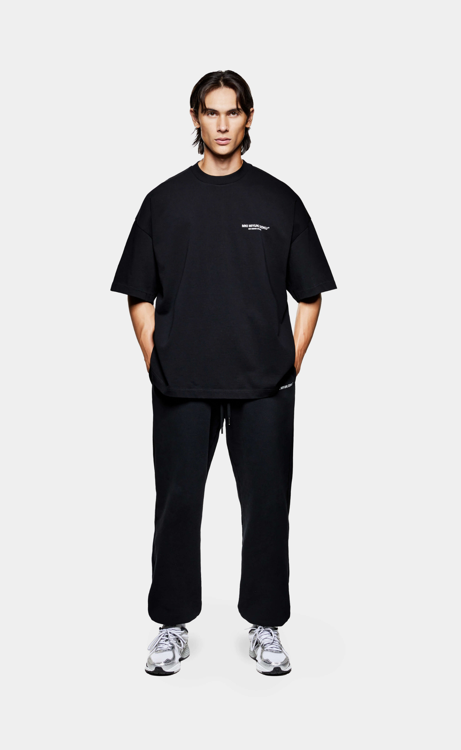 DESIGN STUDIO BLACK T-SHIRT