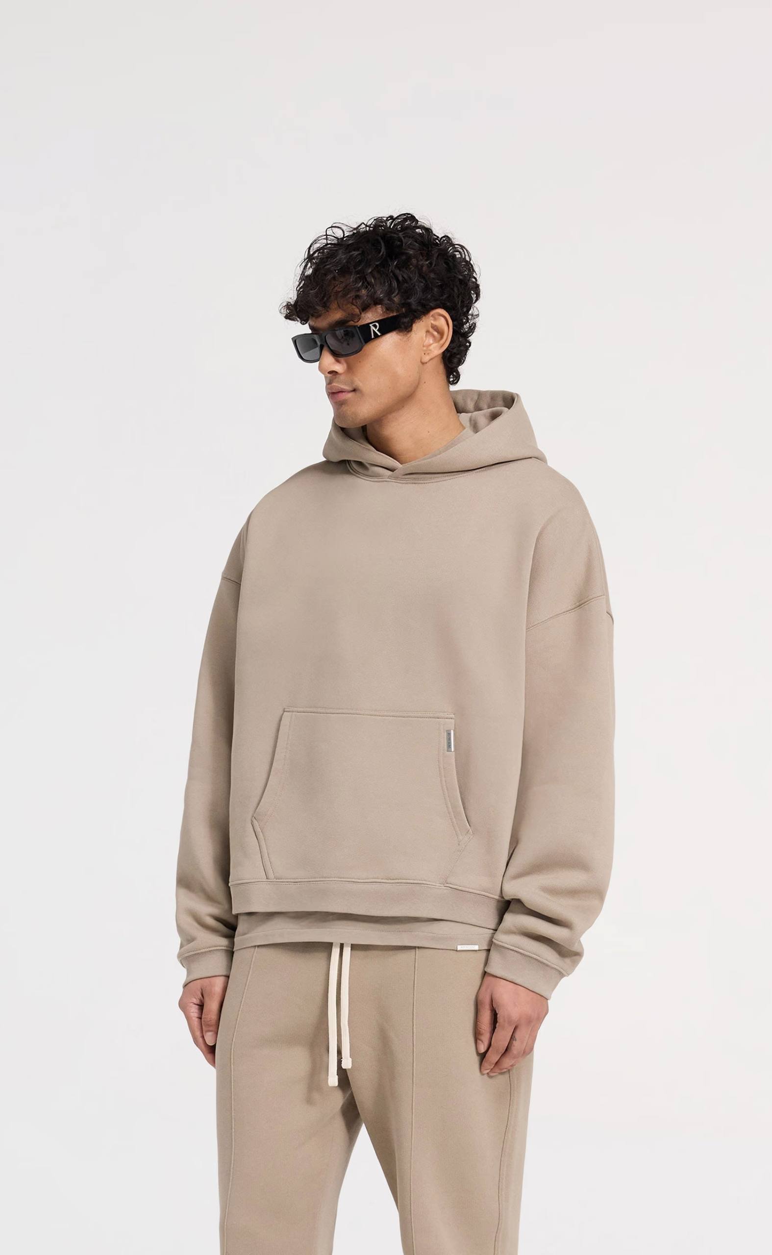 INITIAL BOXY OVERSIZED DUNE HOODIE