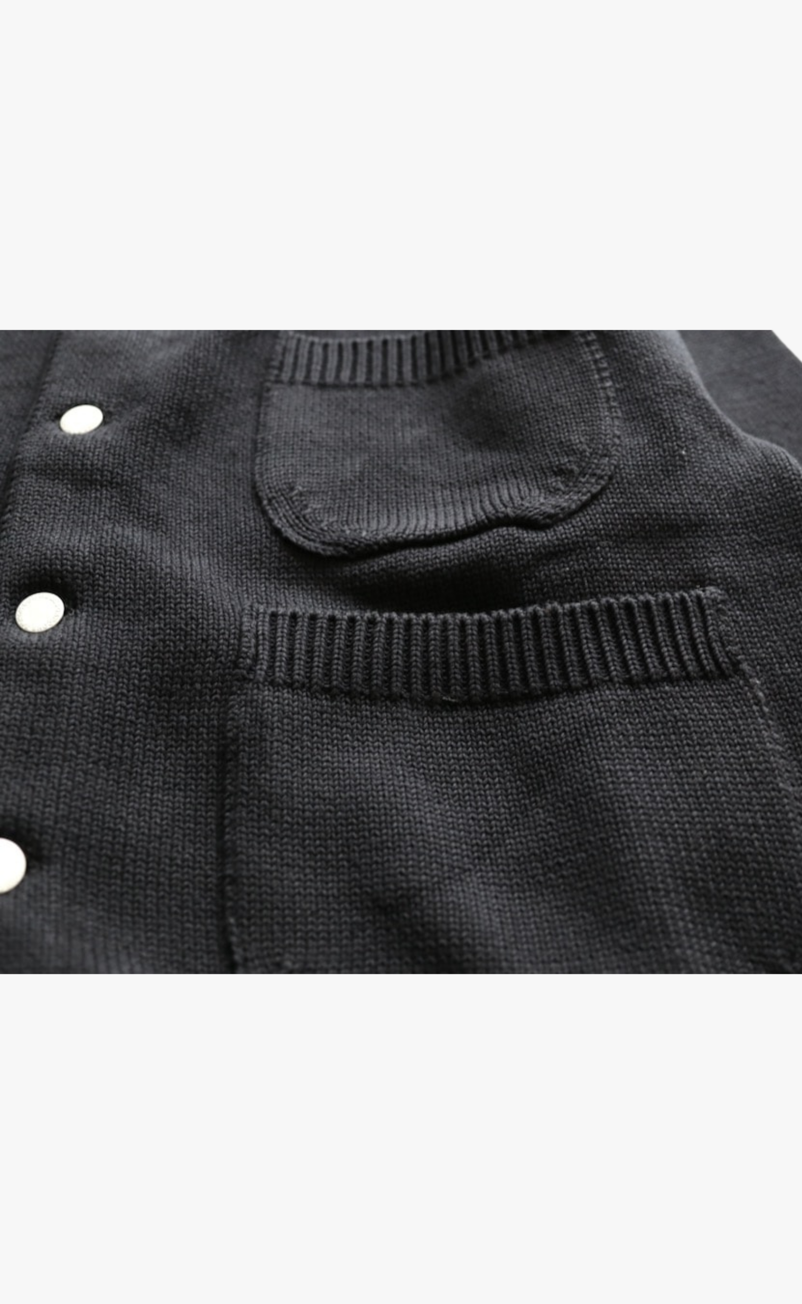 KNIT POCKET BLACK CARDIGAN