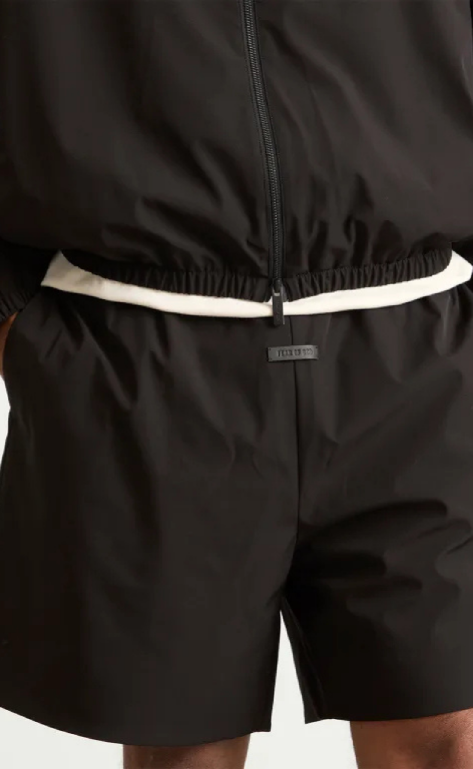 RUNNING BLACK SHORTS