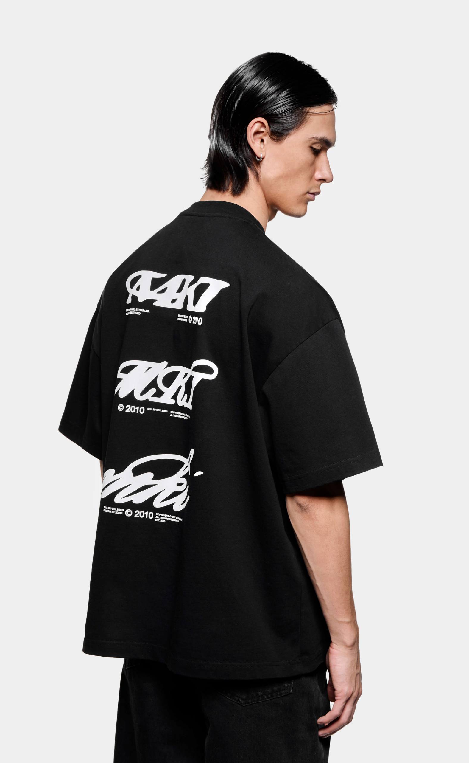 MKI STACK BLACK T-SHIRT