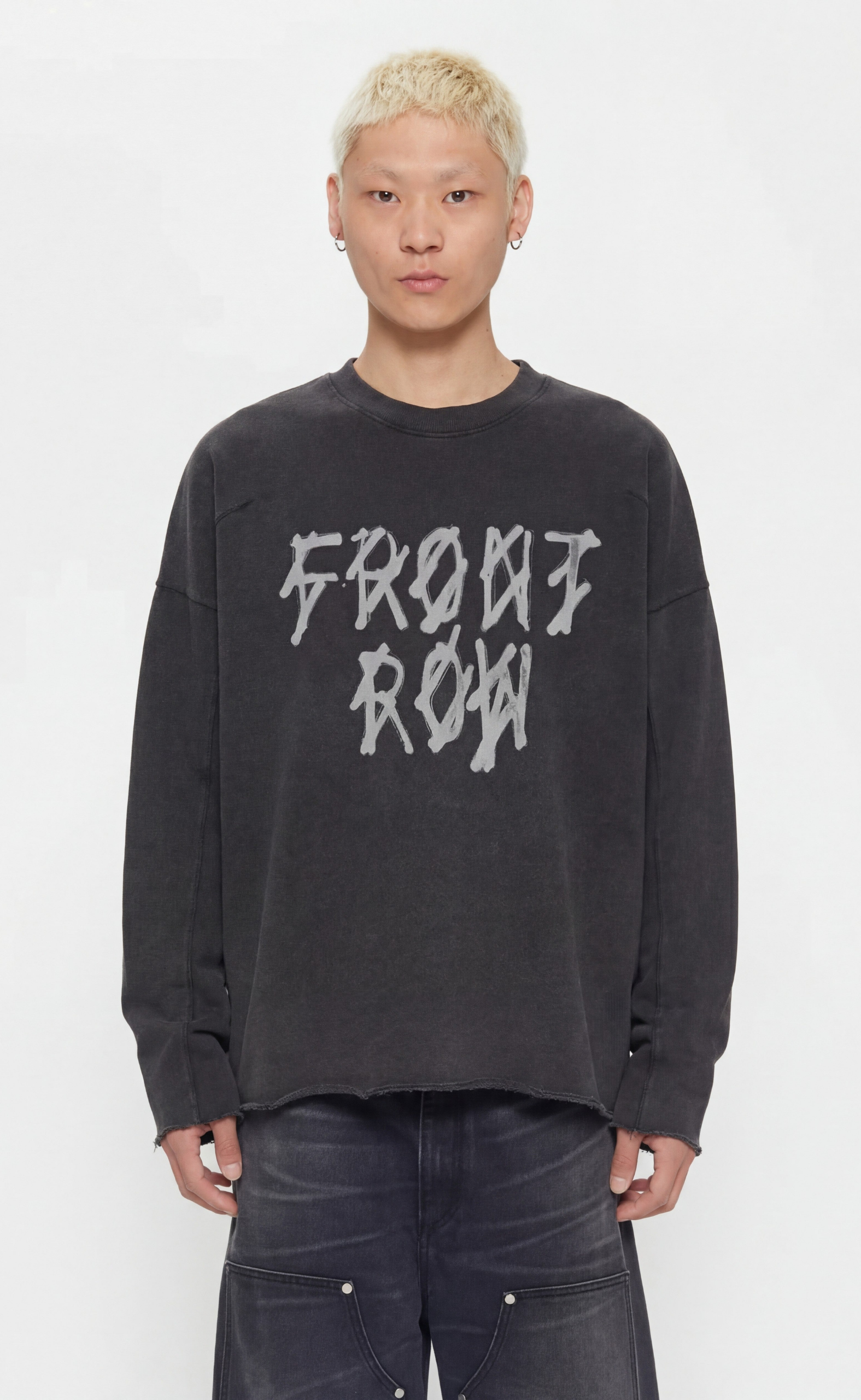 CLASSIC BLACK LONGSLEEVE