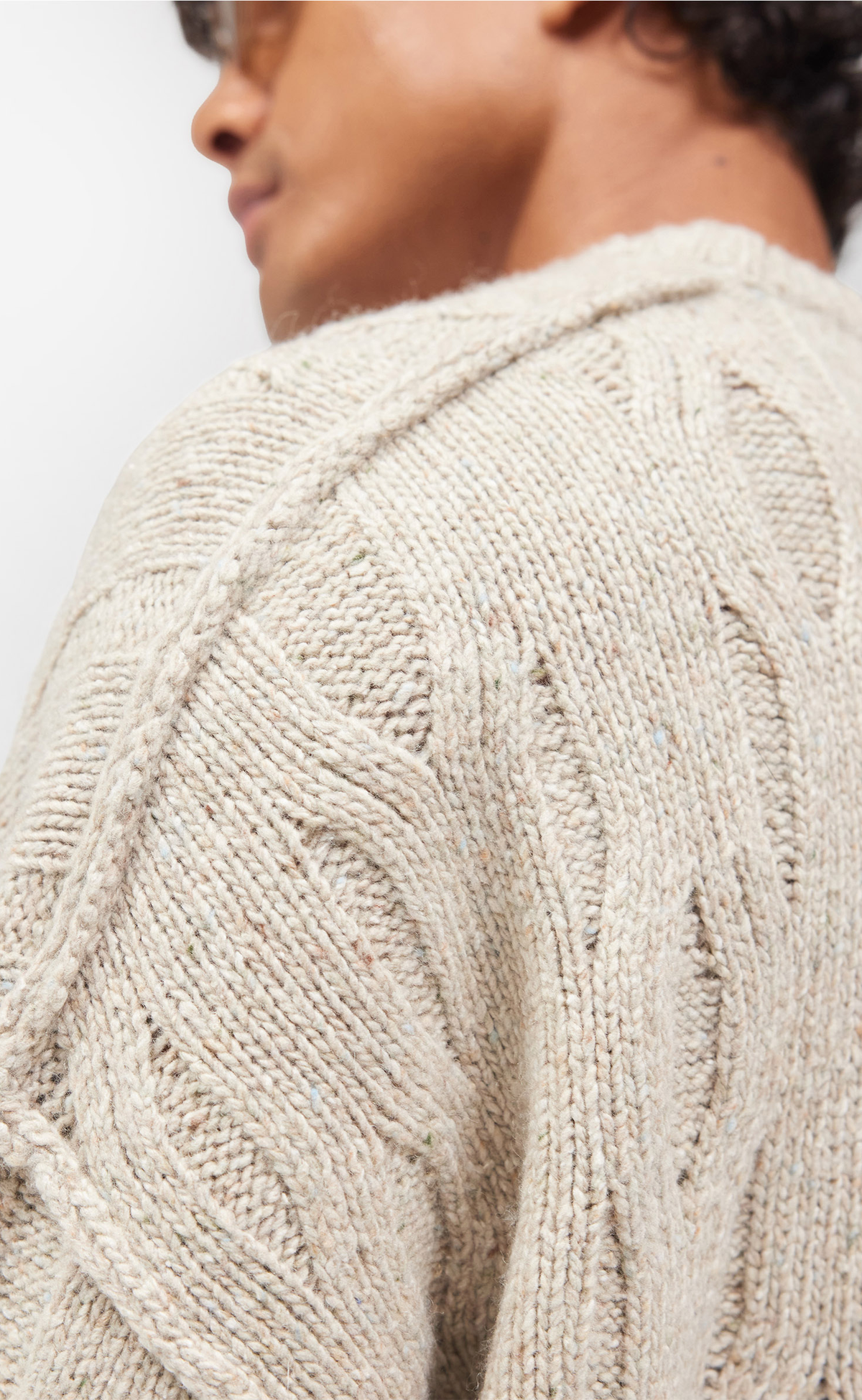DISTRESS KNIT TAUPE SWEATER