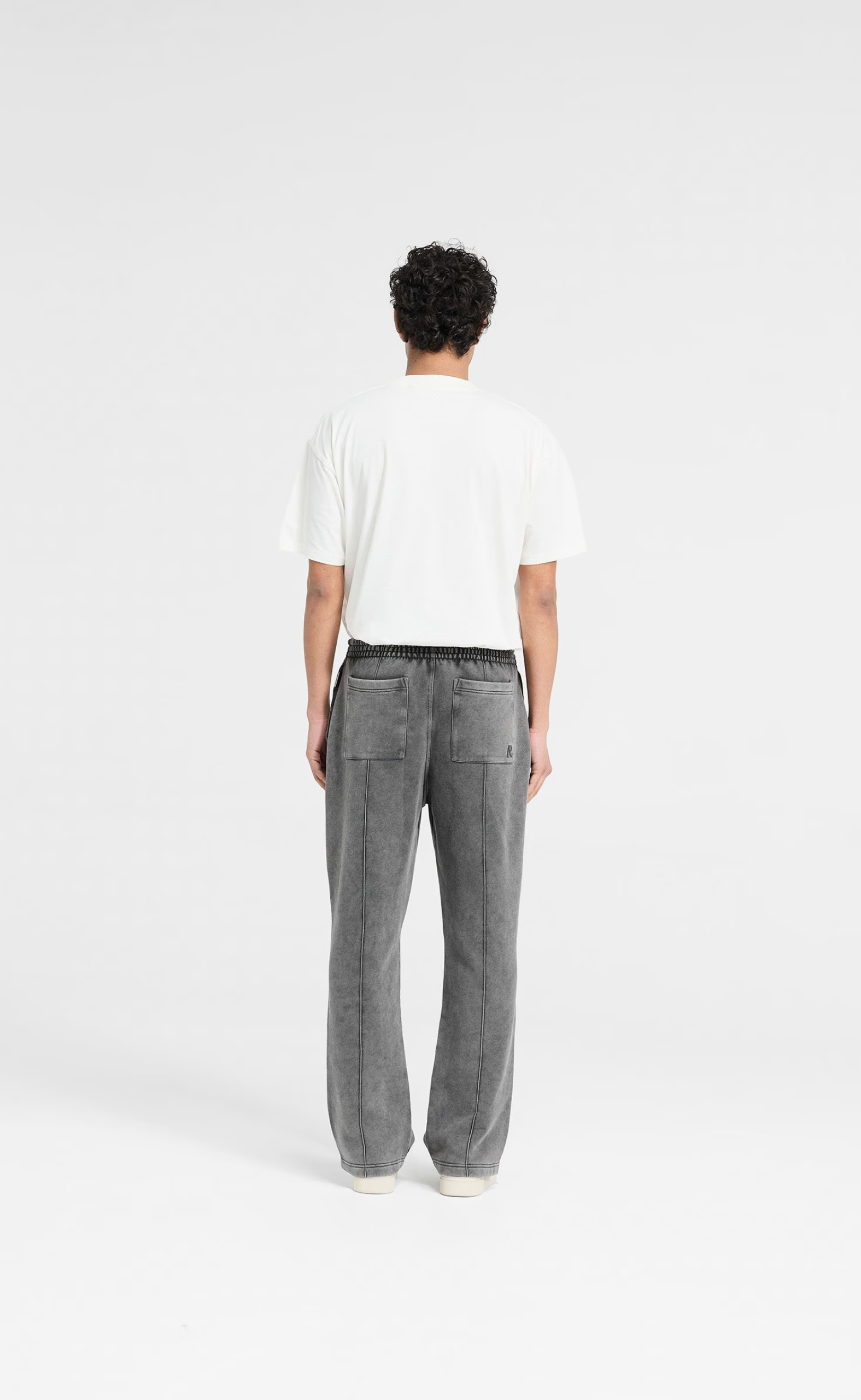INITIAL WINTAGE GREY SWEATPANTS