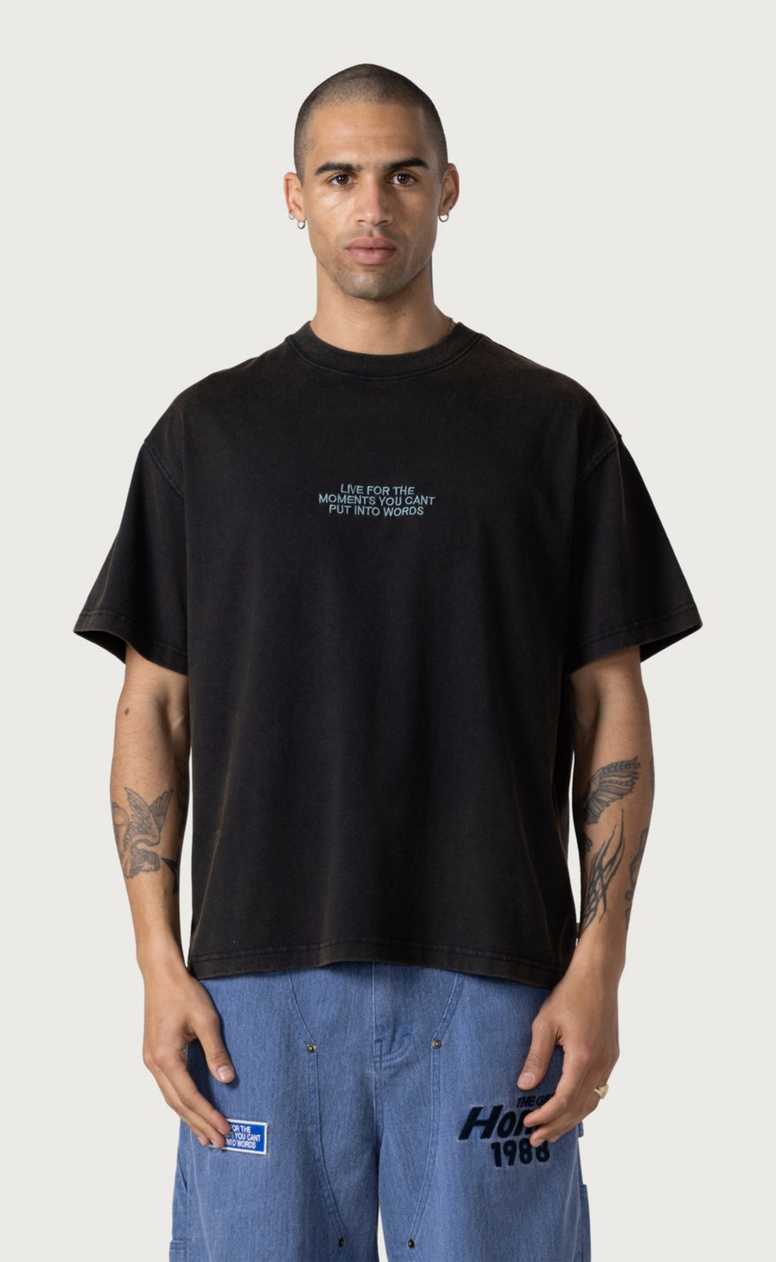 LIVE FOR THE MOMENTS BLACK T-SHIRT