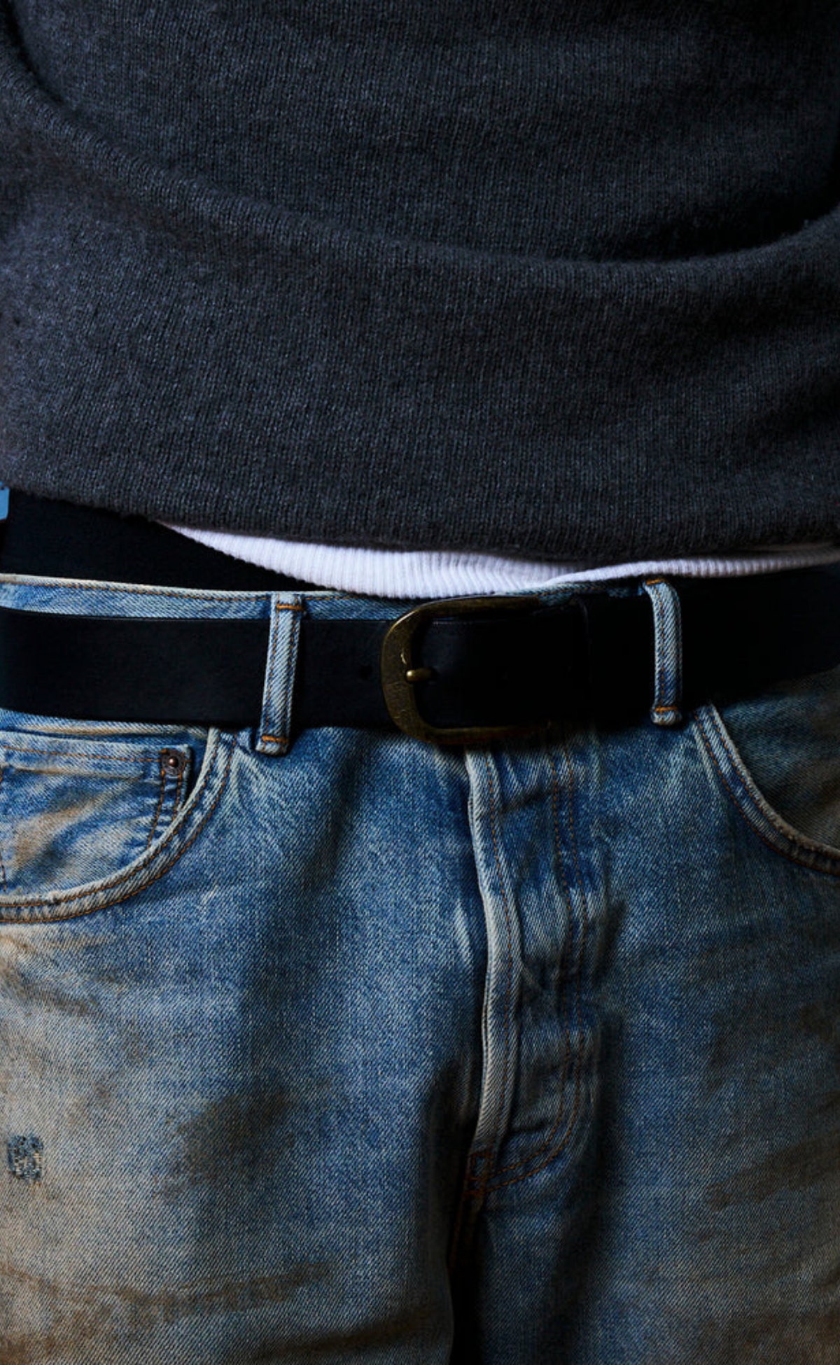 STUDDED BLACK BELT
