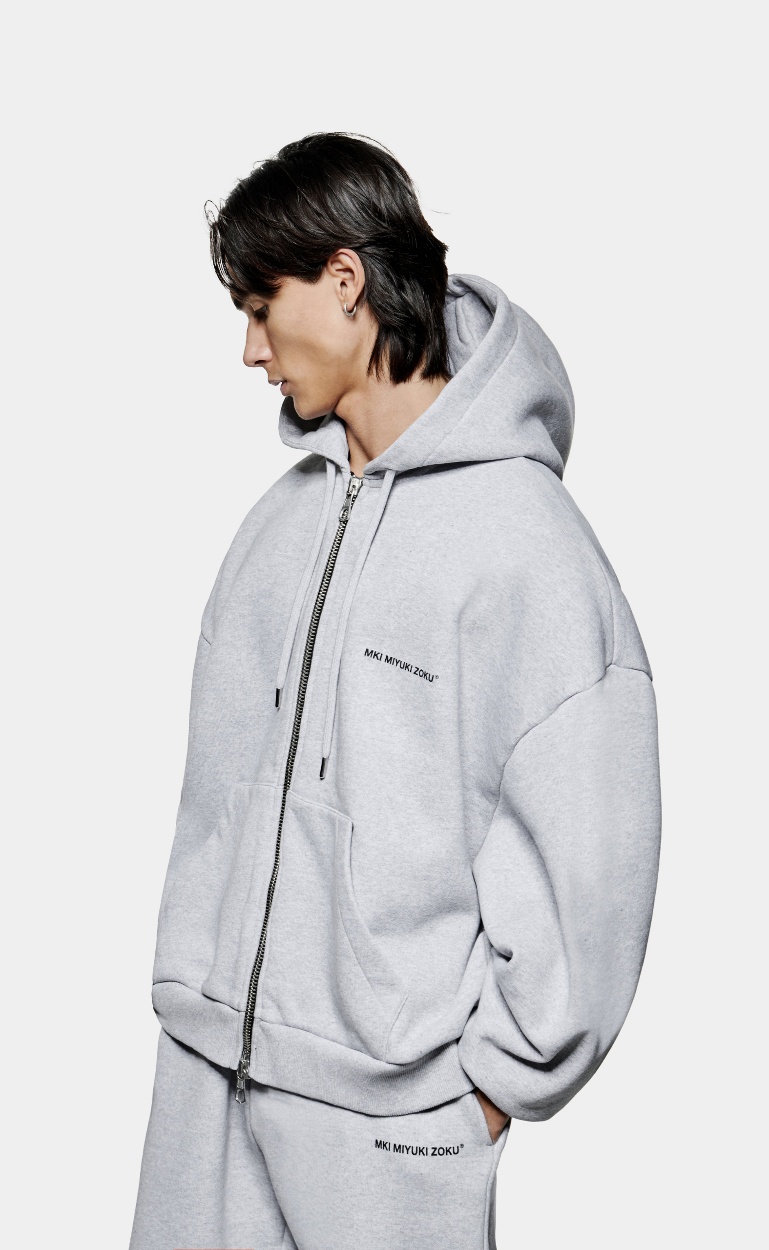 UNIFORM ZIP GREY HOODIE
