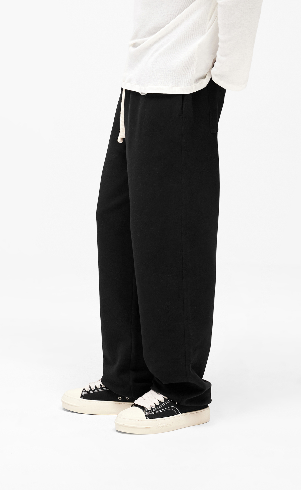 INITIAL WIDE LEG CUFFED JET BLACK SWEATPANTS