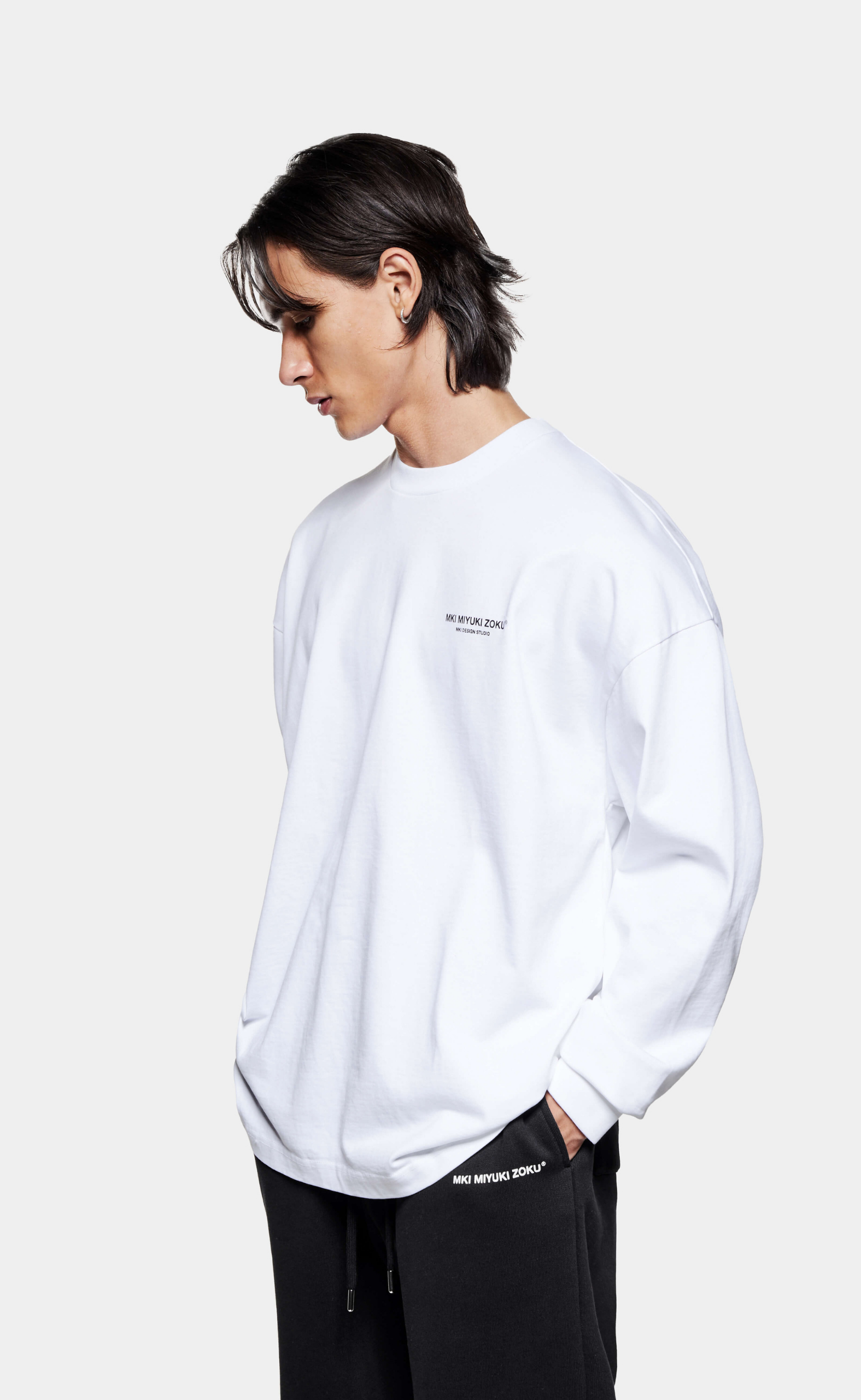DESIGN STUDIO WHITE LONGSLEEVE